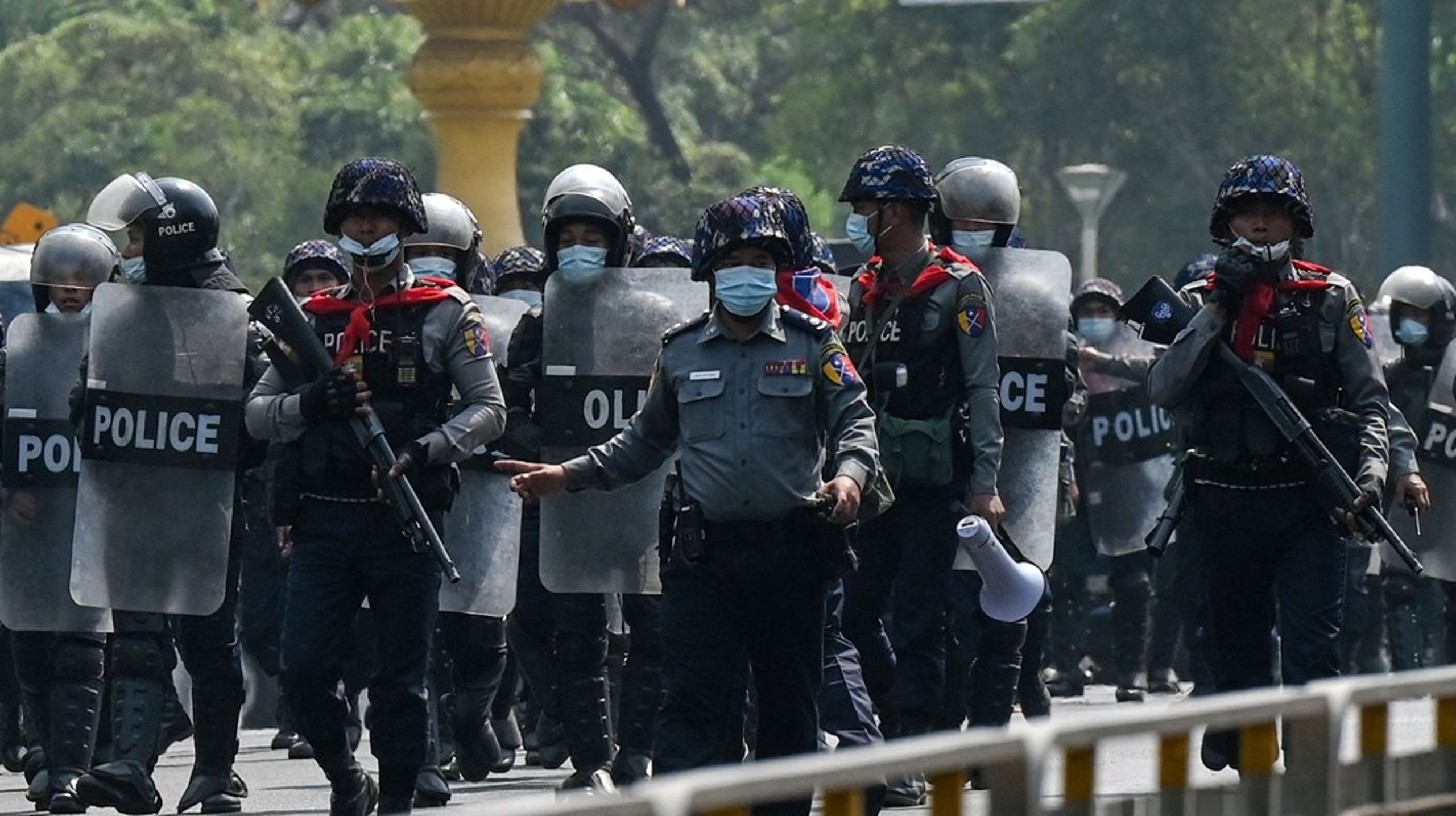 Militæret har sat voldsomt ind over for demonstranter i Myanmar. Der er hårdt brug for politisk pres fra hele det internationale samfund, skriver Helene Maria Kyed.&nbsp;