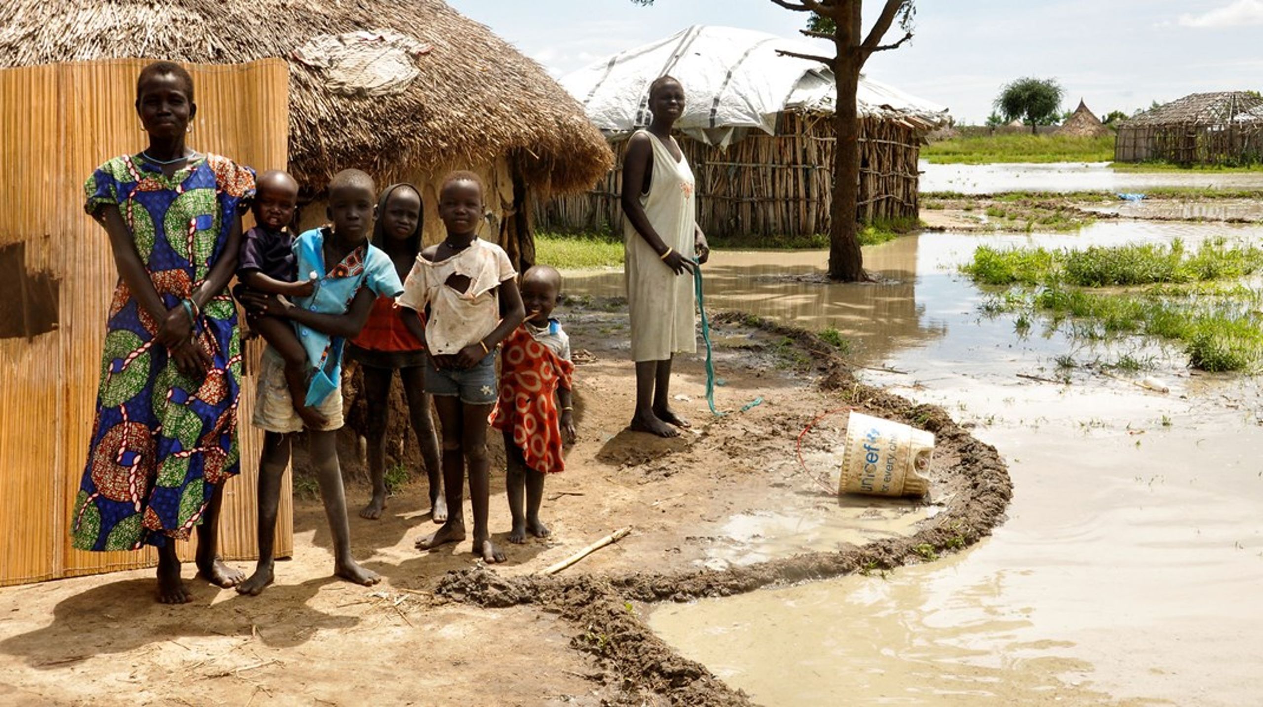 I Sydsudan kæmper lokalbefolkningen mod store oversvømmelser, der smadrer landsbyer og landbrug. Befolkningen er derfor i centrum ved kommende ministermøde, skriver&nbsp;Mattias Söderberg.