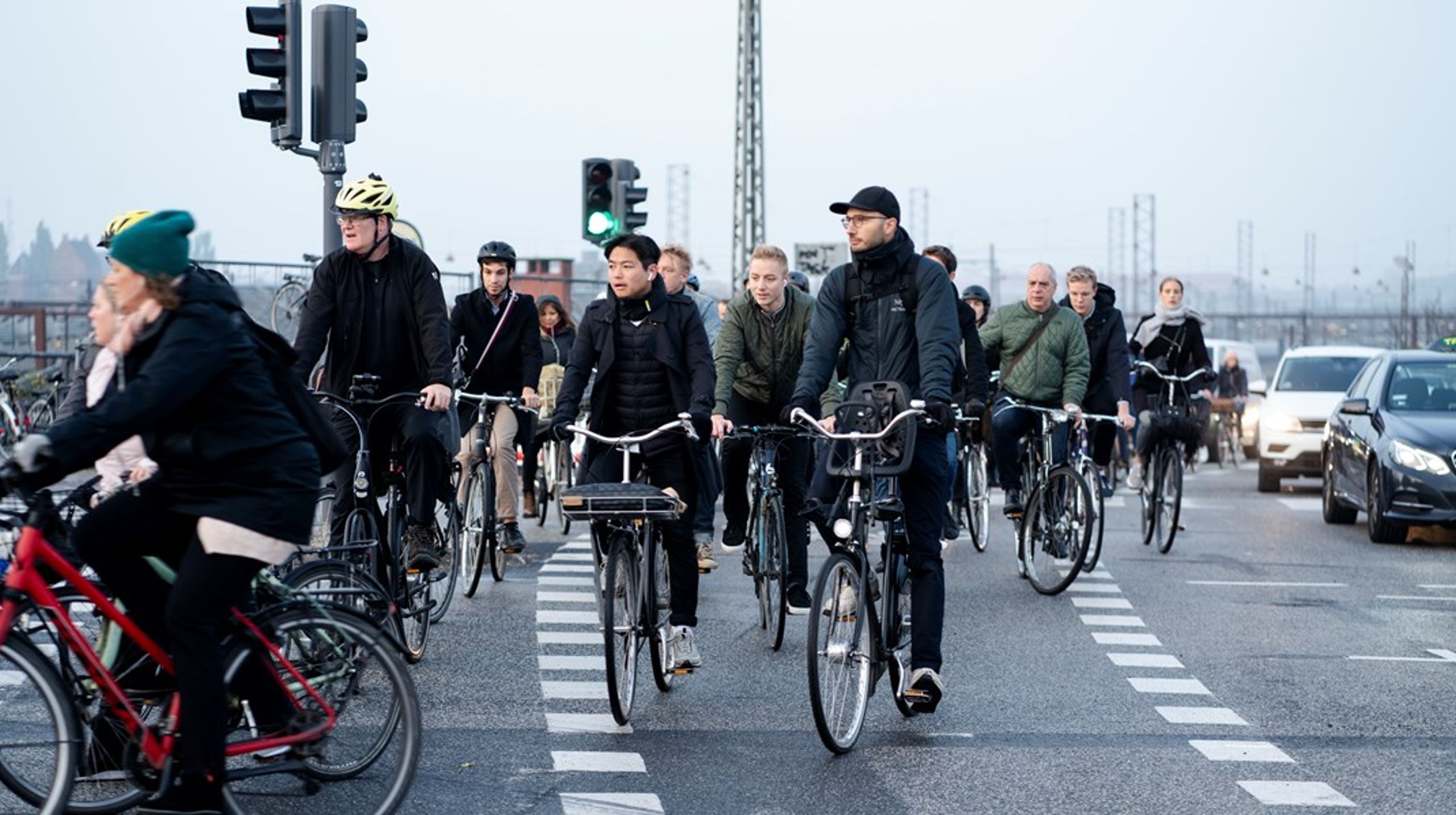 I København vil cyklister, gående og dem, der anvender offentlig transport, blive&nbsp;bedre stillet, hvis biltrafikken begrænses markant med forslaget om trængelsafgifter, skriver Erik Hjulmand.