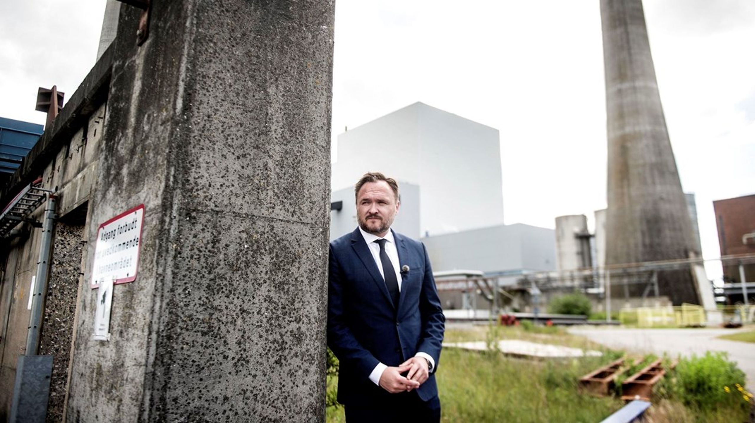 Klimaminister Dan Jørgensen ved Fynsværket, da han&nbsp;i maj 2020&nbsp;var med til at fortælle om planerne om at udfase kul der.