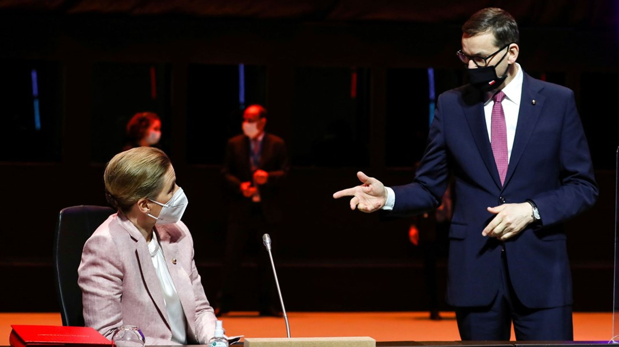 Statsminister Mette Frederiksen (S) og Polens premierminister, Mateusz Morawiecki, står ikke på samme side i klimakampen.