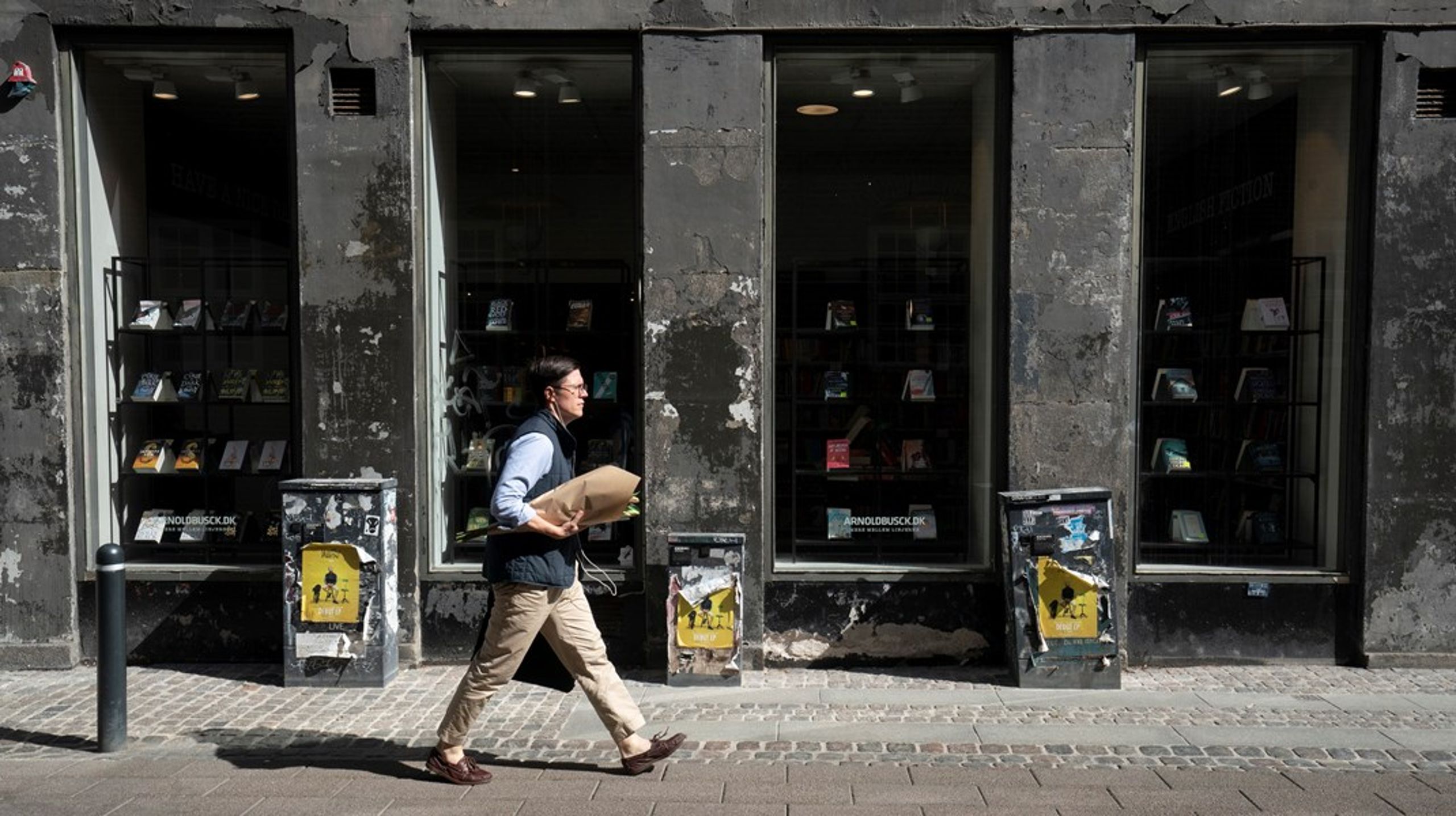 De danske boghandlere står robust, når Amazon kommer til landet, skriver Niels Frid-Nielsen.&nbsp;