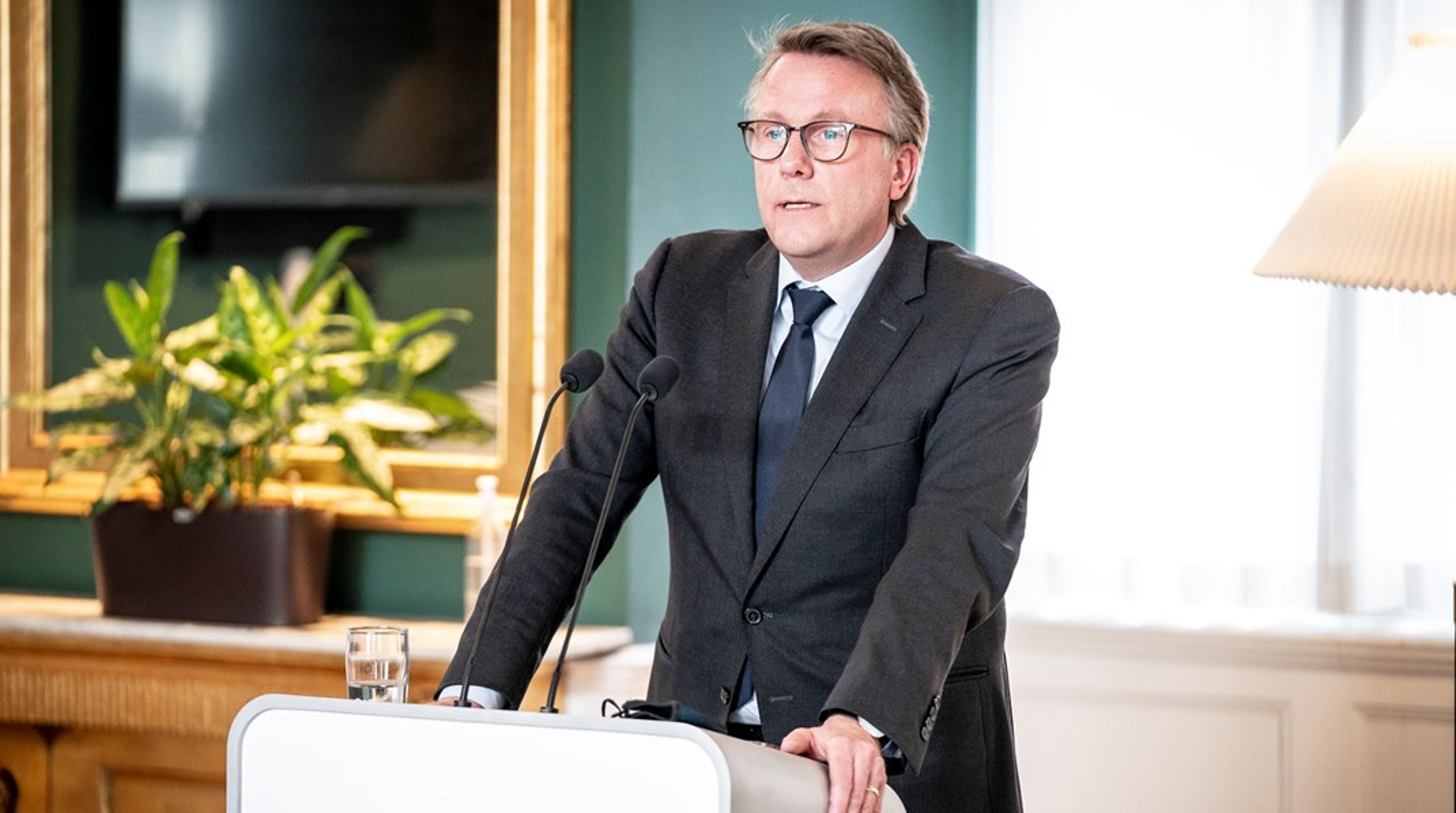 Skatteminister Morten Bødskovs fortolkning af forskning- og udviklingsfradraget vækker kritik fra skatteekspert.
