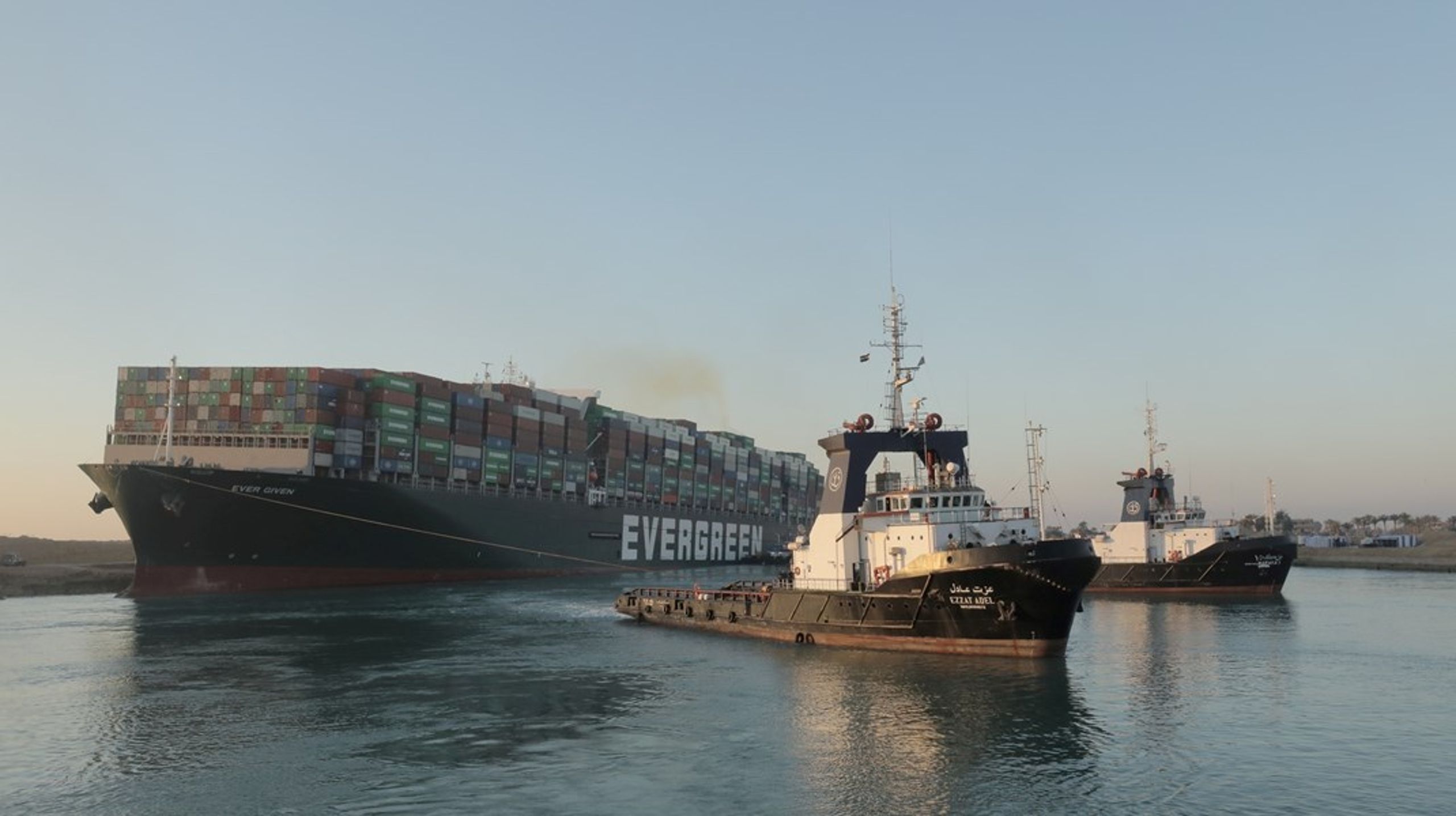 Proppen i Suez-kanalen viste præcist, hvor vital handlen via verdenshavene er, og dermed også hvor vigtigt&nbsp;god maritim uddanelse er, skriver&nbsp;Anders Hanberg Sørensen og Jenny N. Braat.