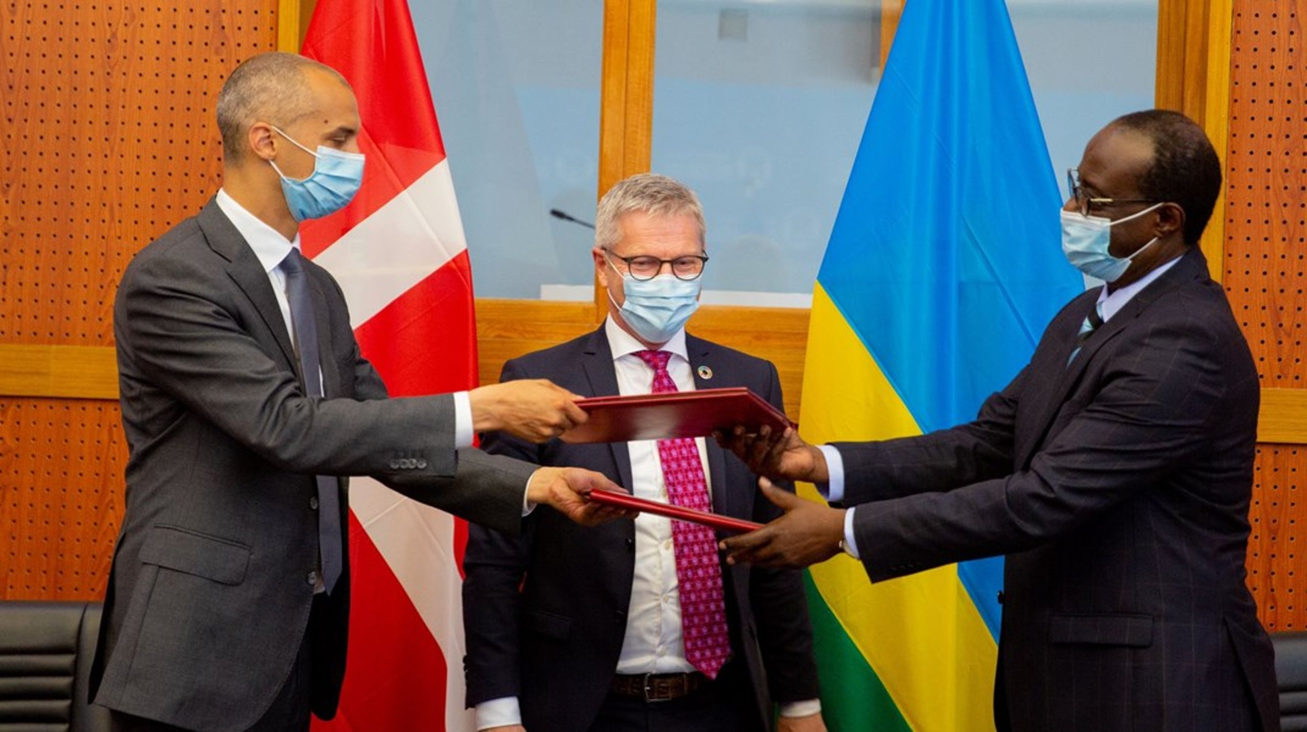 Tesfaye besøgte for nyligt Rwanda sammen med sin ministerkollega Flemming Møller Mortensen (S). Her blev to uforpligtende samarbejdsaftaler underskrevet.