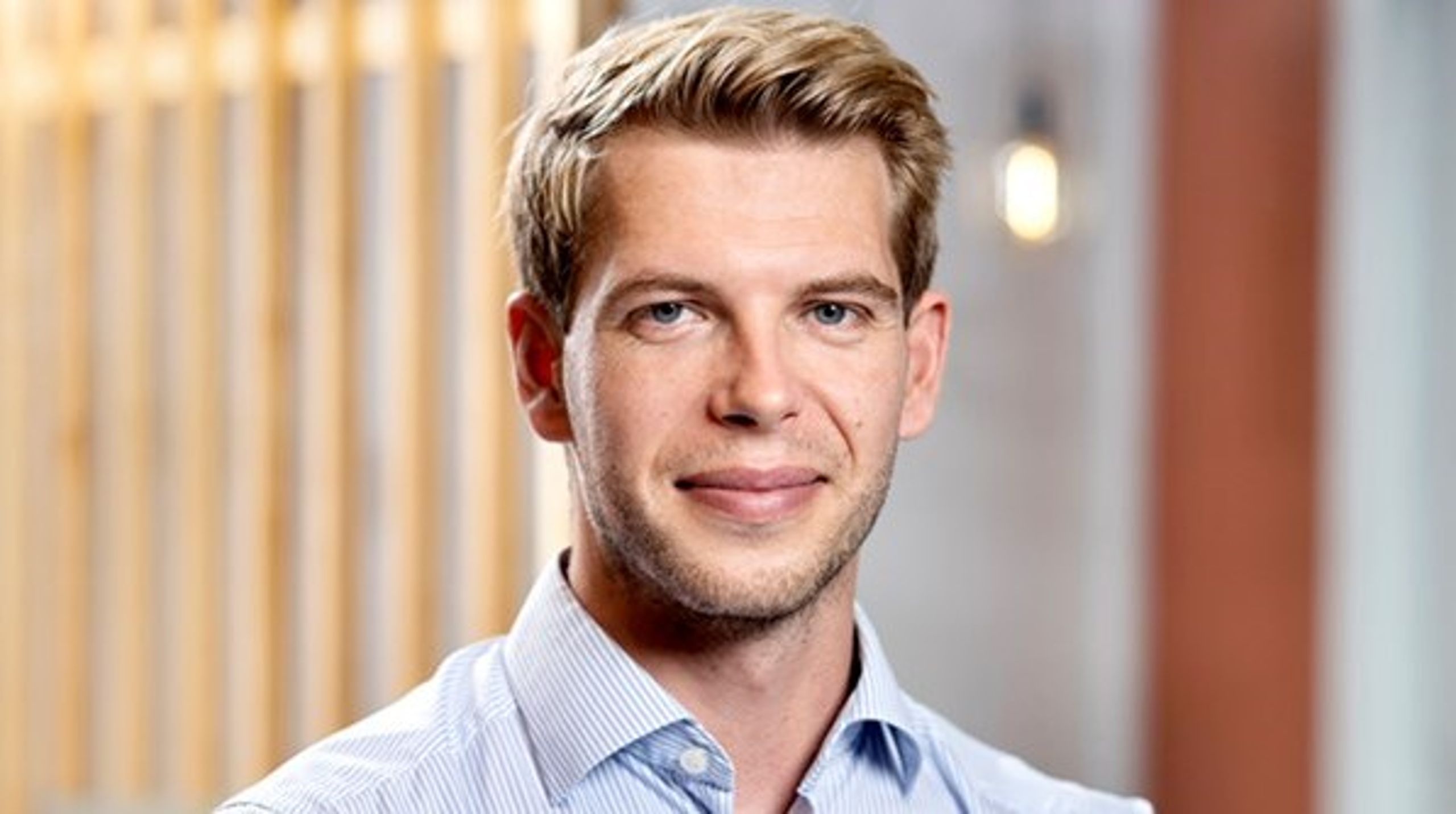 Andreas Espersen sætter sig&nbsp;fra 1. september i chefstolen hos Dansk Industri som ny&nbsp;digitaliseringspolitisk chef.