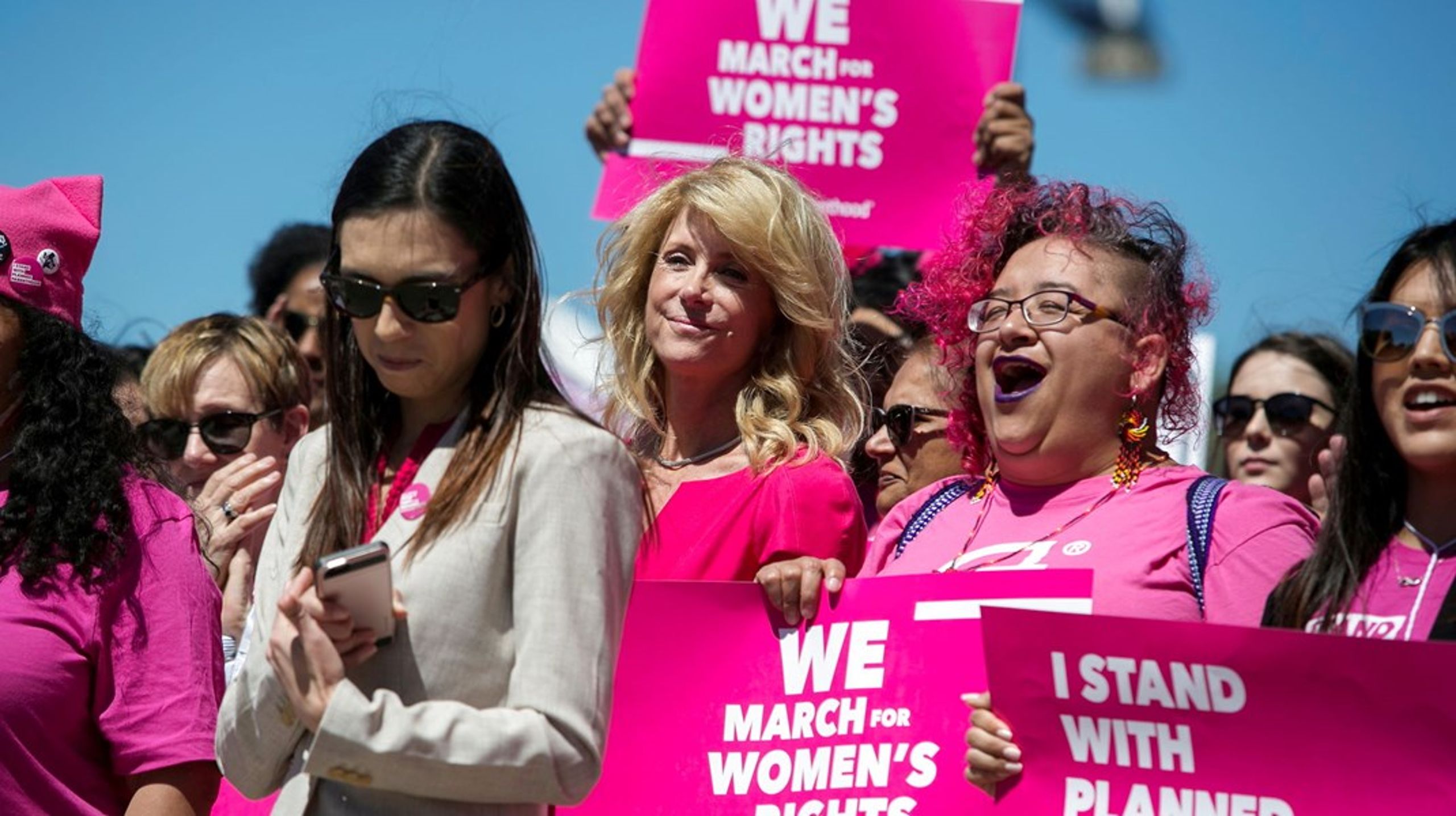 Demonstration for abort i Texas, hvor man netop har indført ny lov, der forbyder abort efter sjette graviditetsuge.