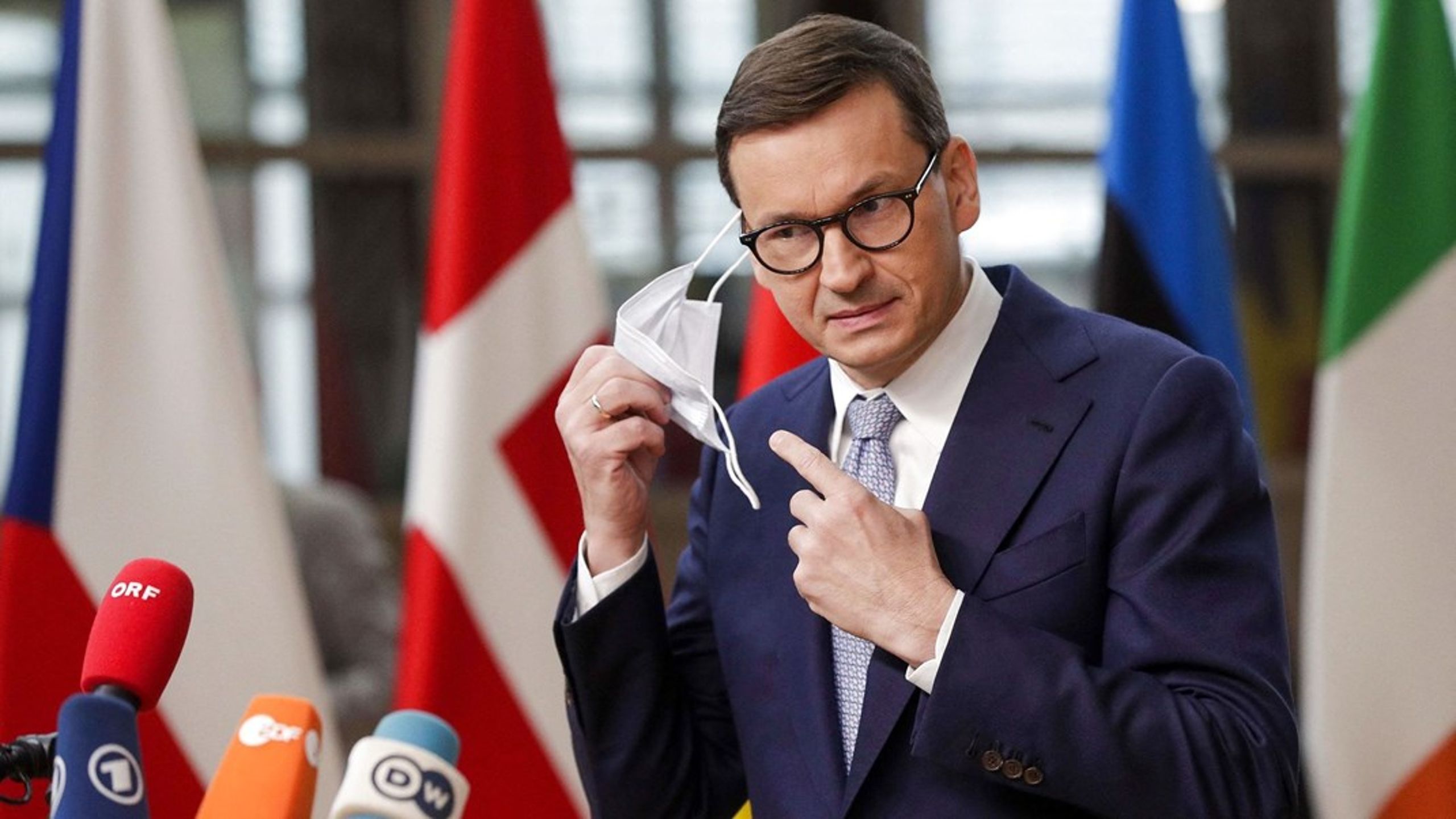 Den polske premierminister kom under pres fra sine EU-kolleger ved et topmøde torsdag.