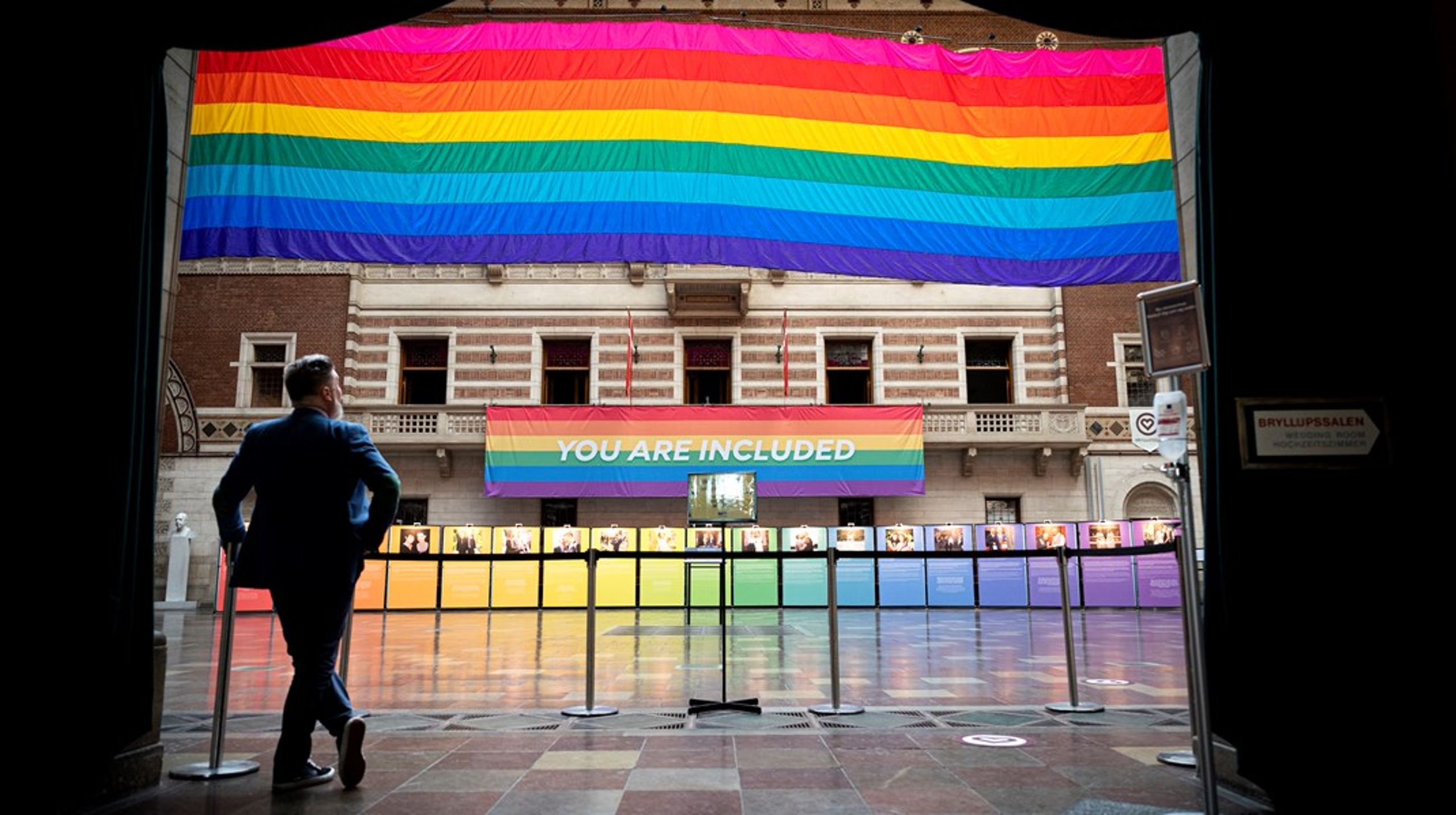 Rådhushallen blev i sommers indhyllet i regnbuens farver for at markere åbningen af World Pride og Eurogames i København.
