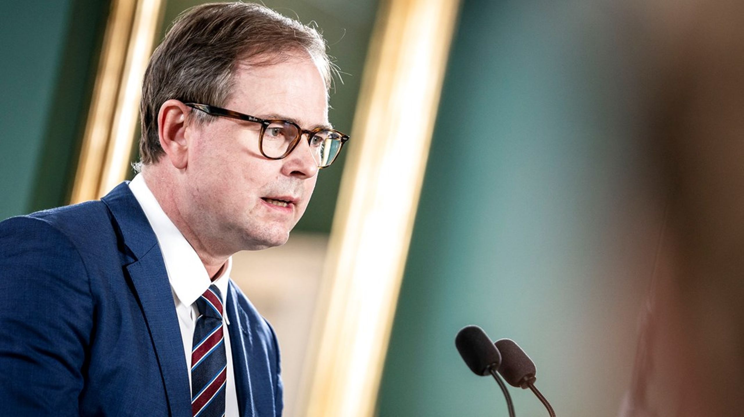 Finansminister Nicolai Wammen (S) vil holde "godt øje" med udviklingen i advarselslamper for de statslige it-projekter.