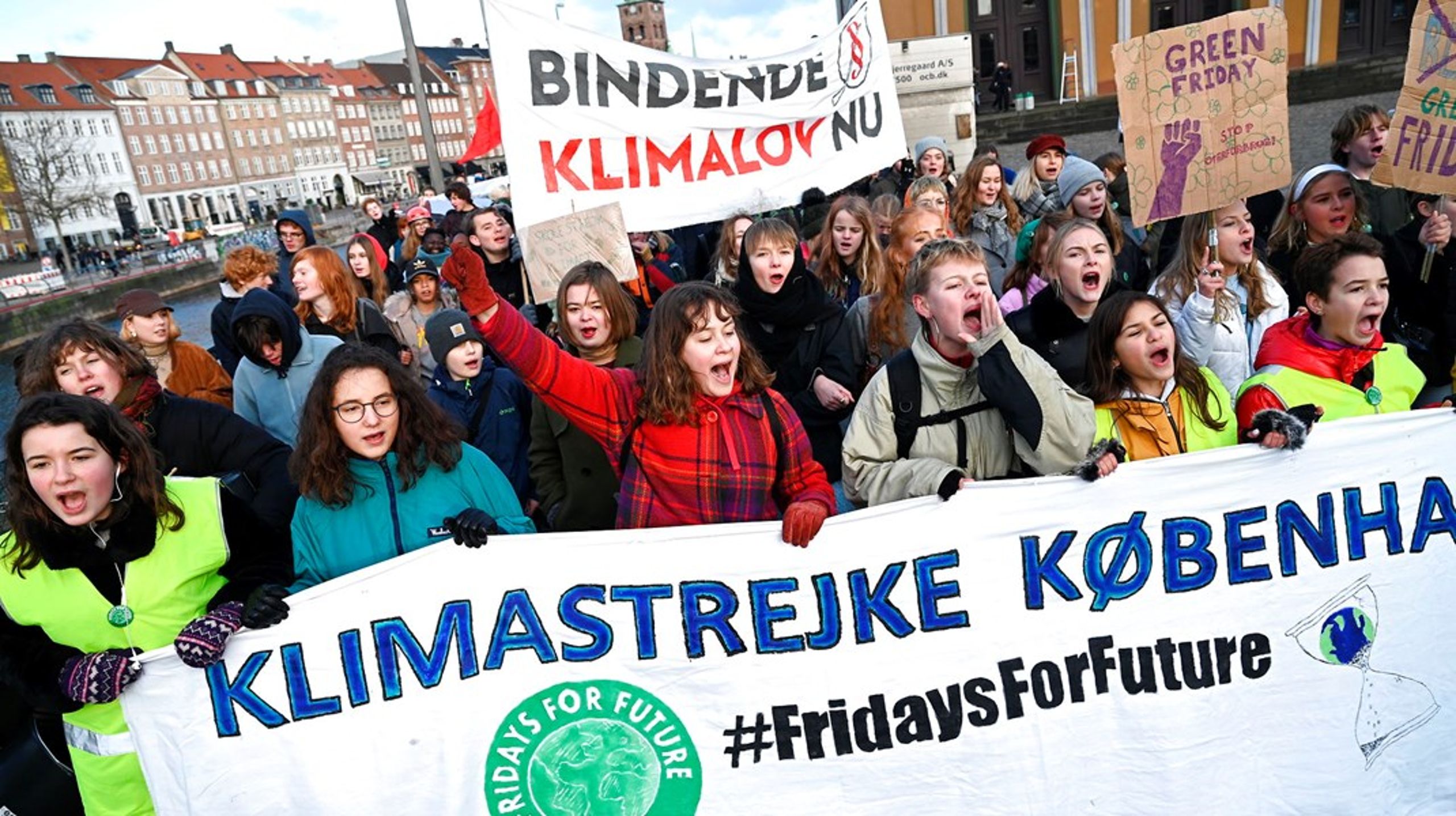 Klimastrejke foran Christiansborg i 2019.&nbsp;