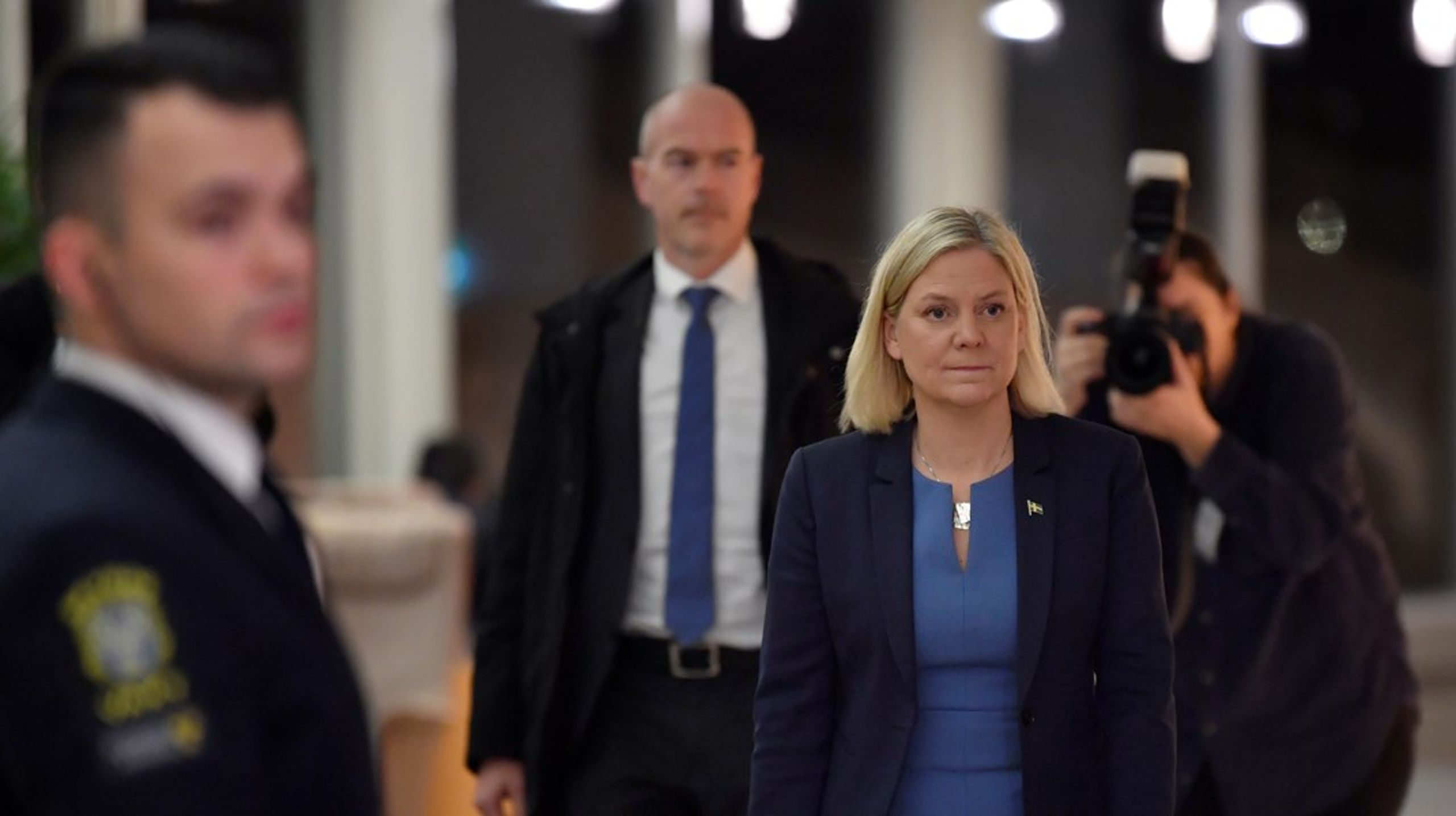 Magdalena Andersson er igen valgt som Sveriges statsminister, den første kvinde på posten, og tirsdag kl. 09:30 skal hun præsentere regeringens&nbsp;nye ministre.