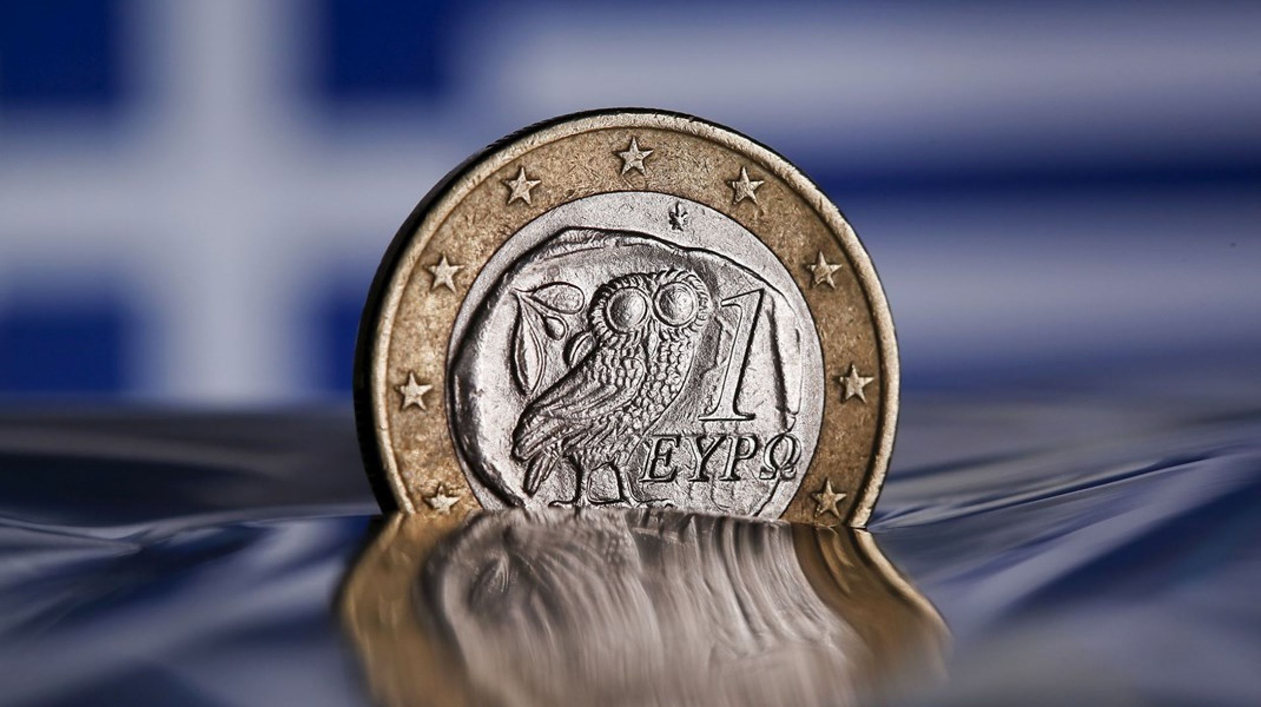 Græsk euromønt: Grækenlands statsgæld svarer til over 200 procent af landets BNP. EU-reglernes loft er normalt 60 procent.
