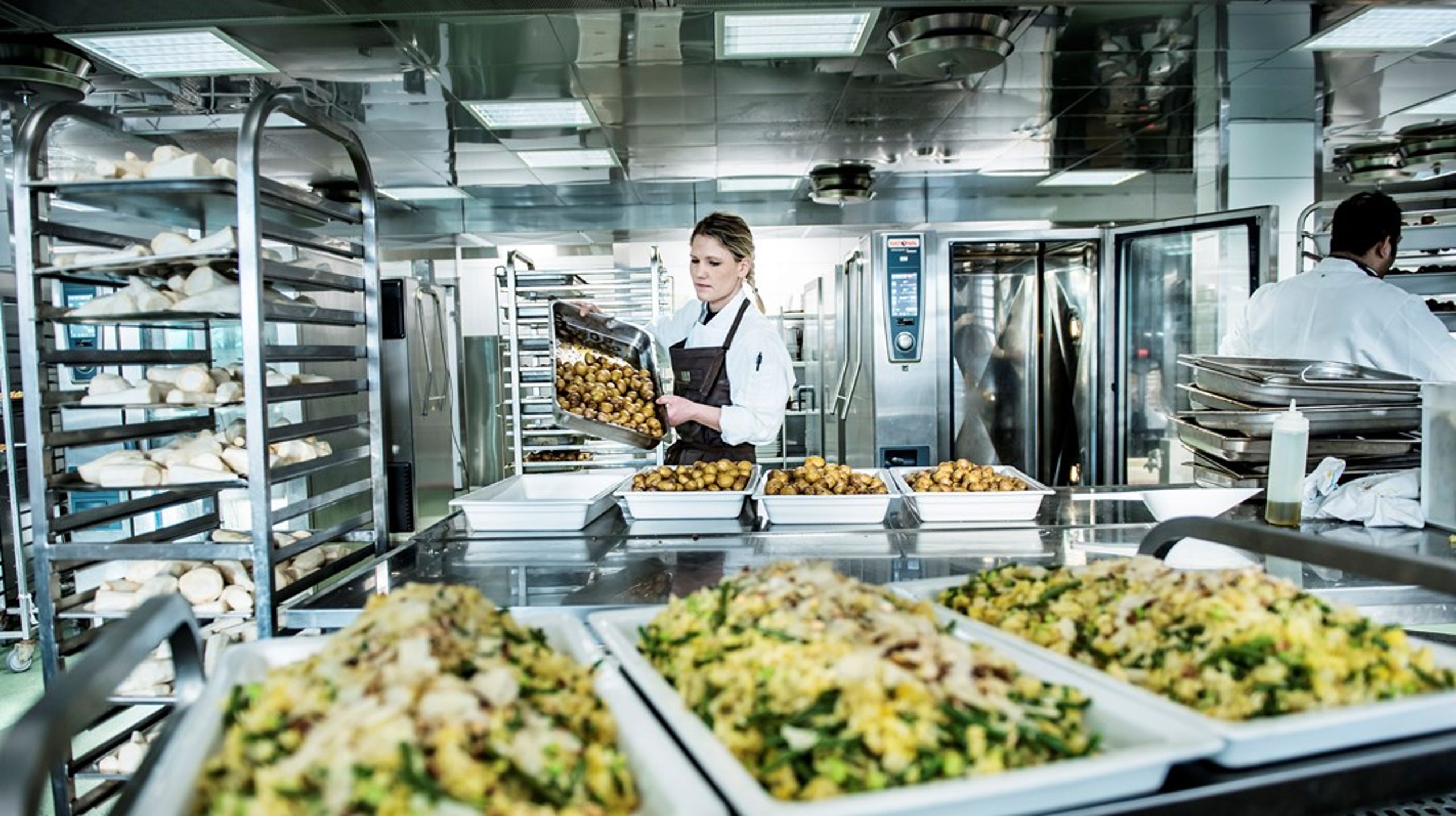 Ved at indføre et klimamærke for offentlige køkkener, kan&nbsp;vi gøre&nbsp;800.000 måltider grønnere med i ét smæk, skriver Iben Krog (V). Arkivfoto.