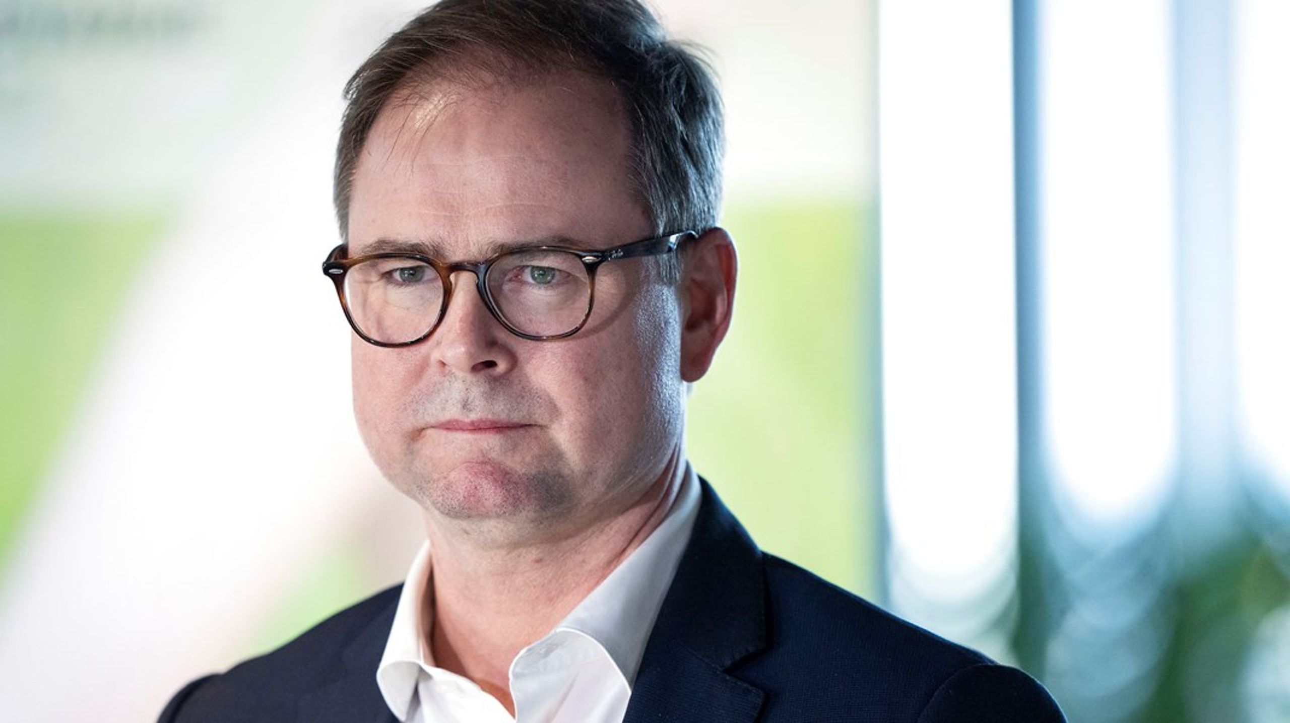 Finansminister bør&nbsp;indkalde til forhandlinger om en opsigelse af Kammeradvokataftalen, skriver&nbsp;Daniel Møller Jensen.
