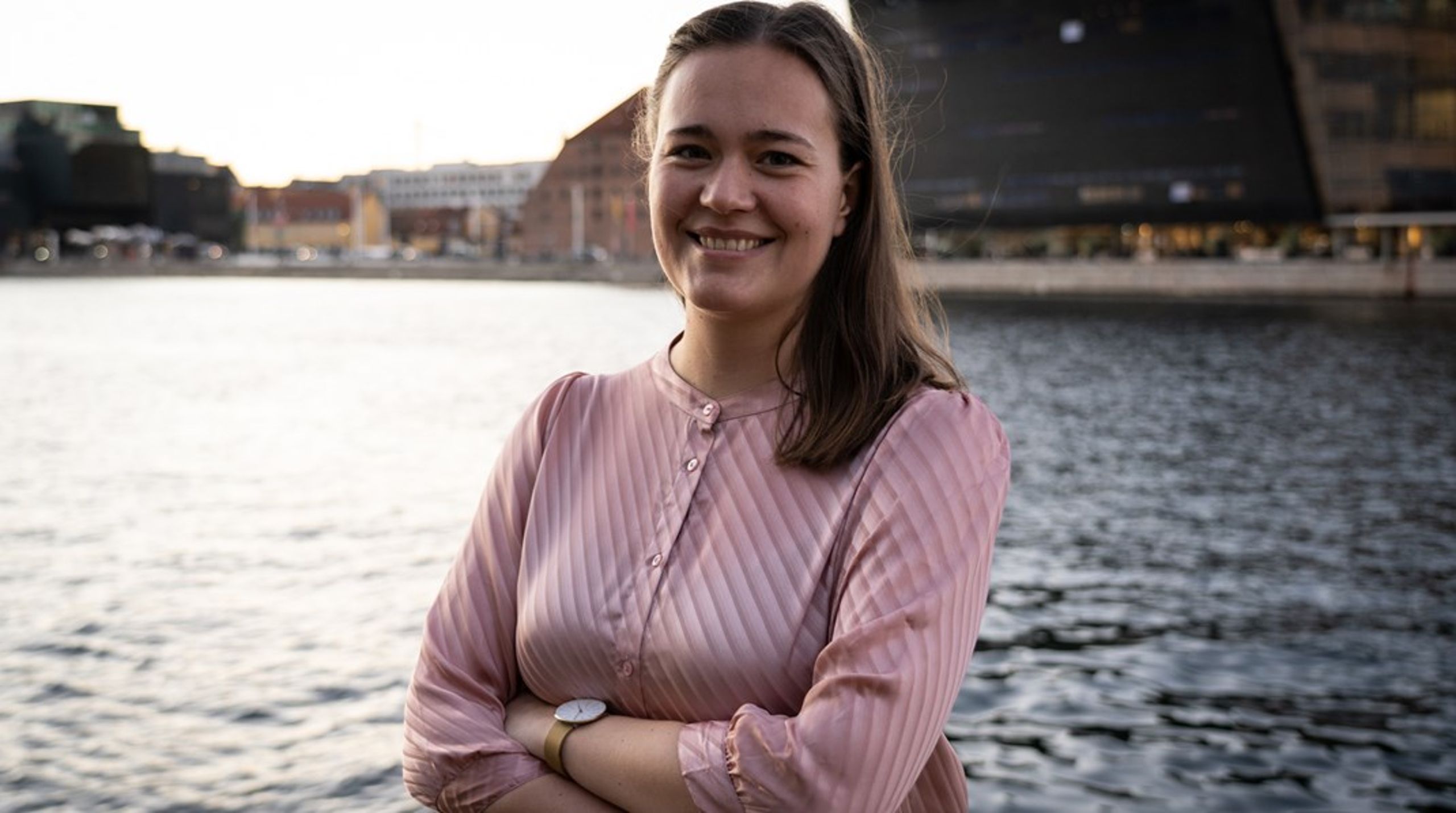 Amalie Trangbæk forsvarede i december 2021 sin ph.d. om topembedsmændenes rolle. For nylig blev hun udpeget til Djøfs nye ekspertgruppe, der skal se på forholdet mellem politikere og embedsmænd.