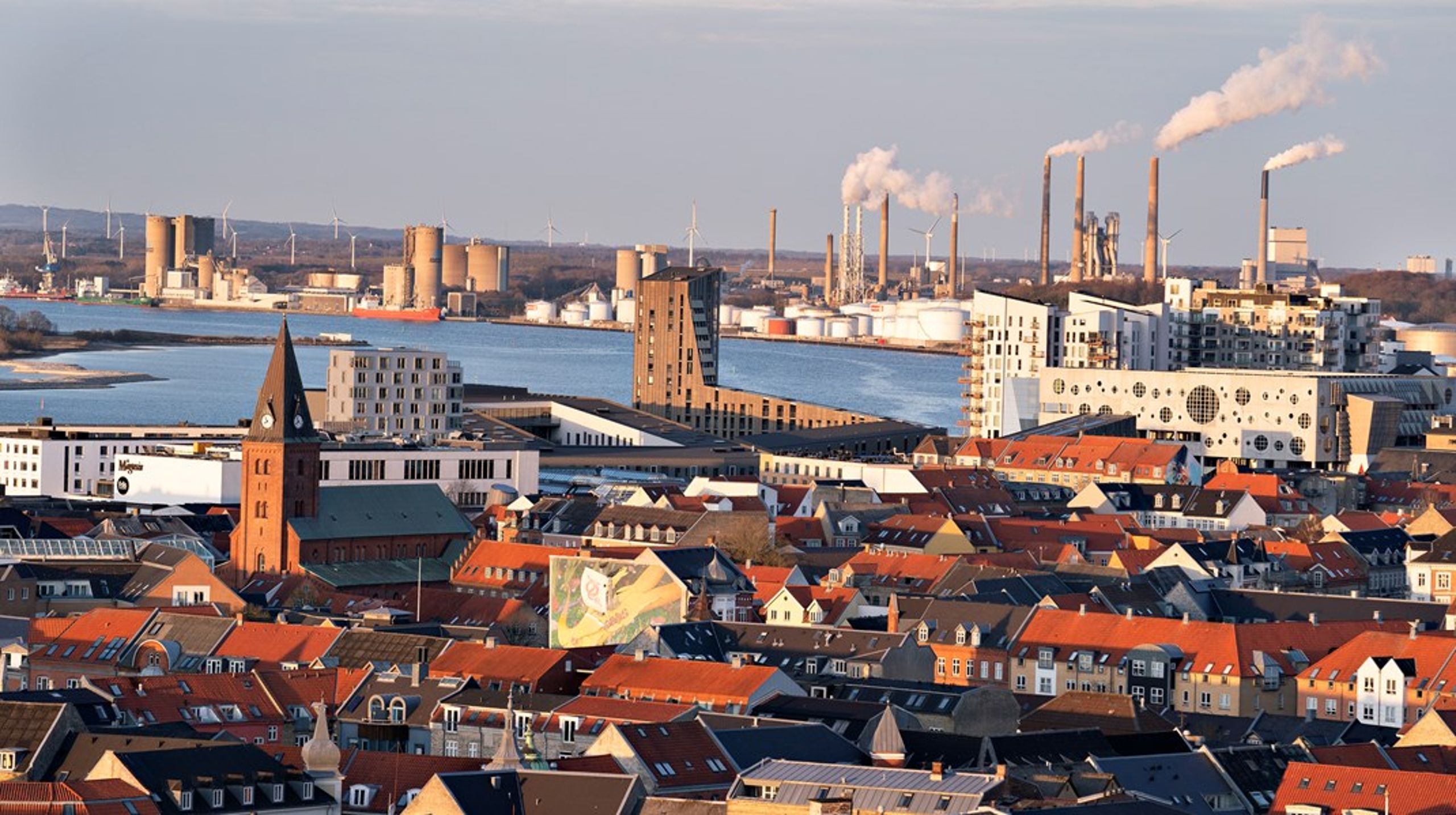 Et nyt, rekreativt område i Ålborg kan blive forurenet af kræftfremkaldende asbest på grund af motorvejsprojekt, skriver Susanne Zimmer (FG).&nbsp;
