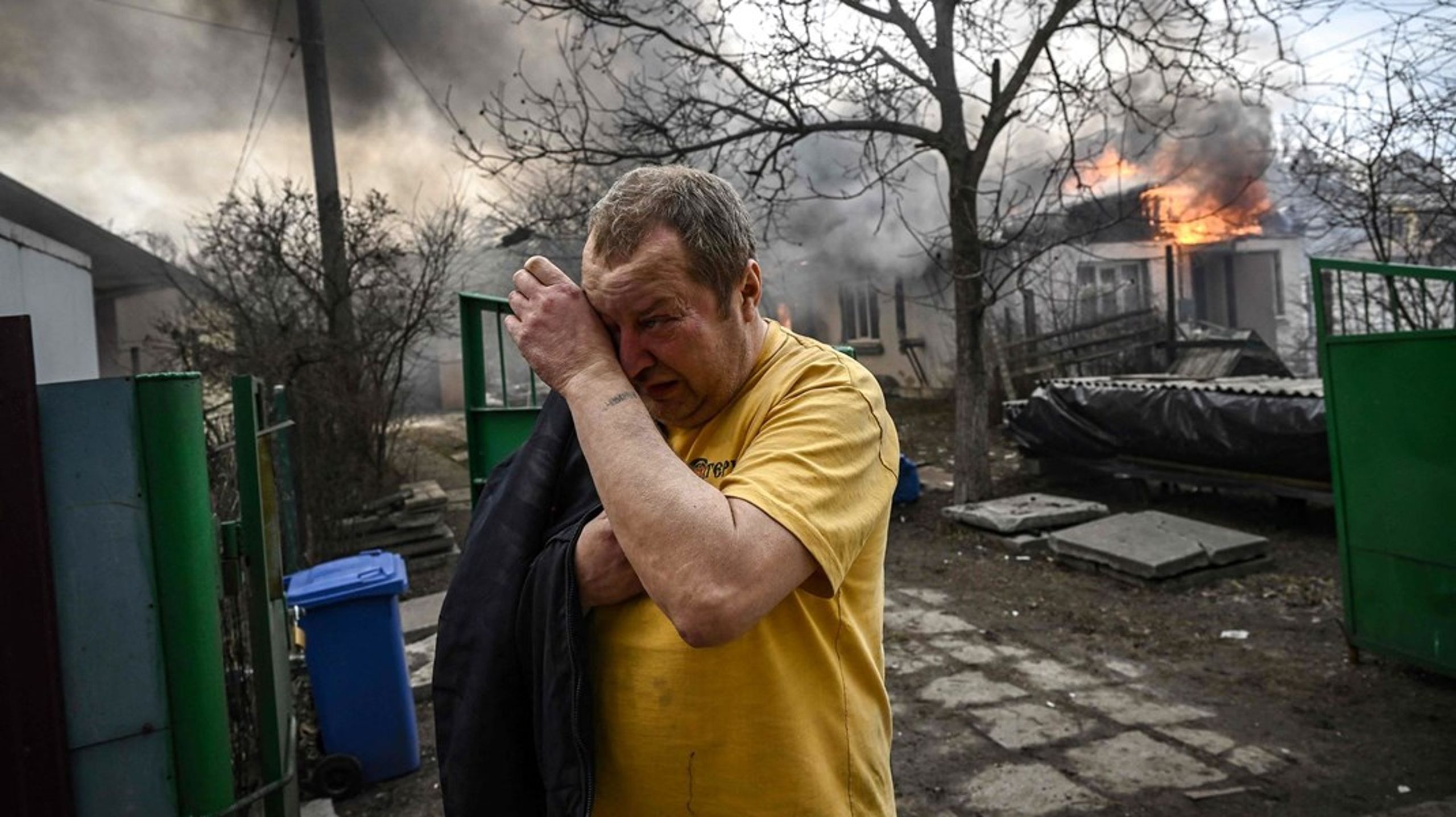 Russiske styrker bombede fredag boligkvarterer i Irpin, der er en forstad til Kyiv.