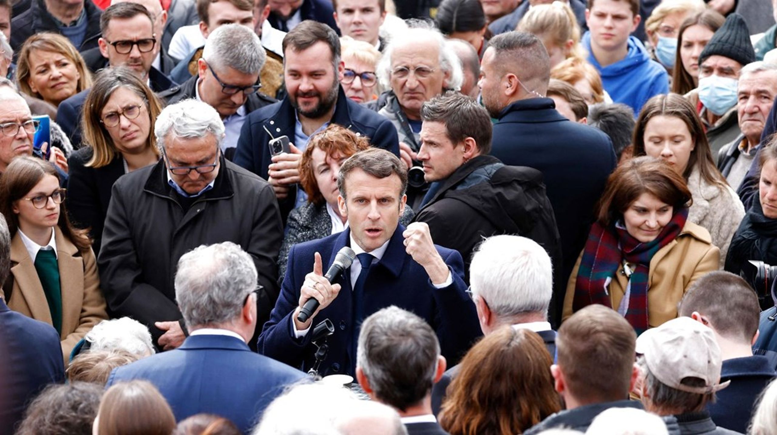Emmanuel Macron besøgte vælgere i den vestfranske region Bretagne denne uge.