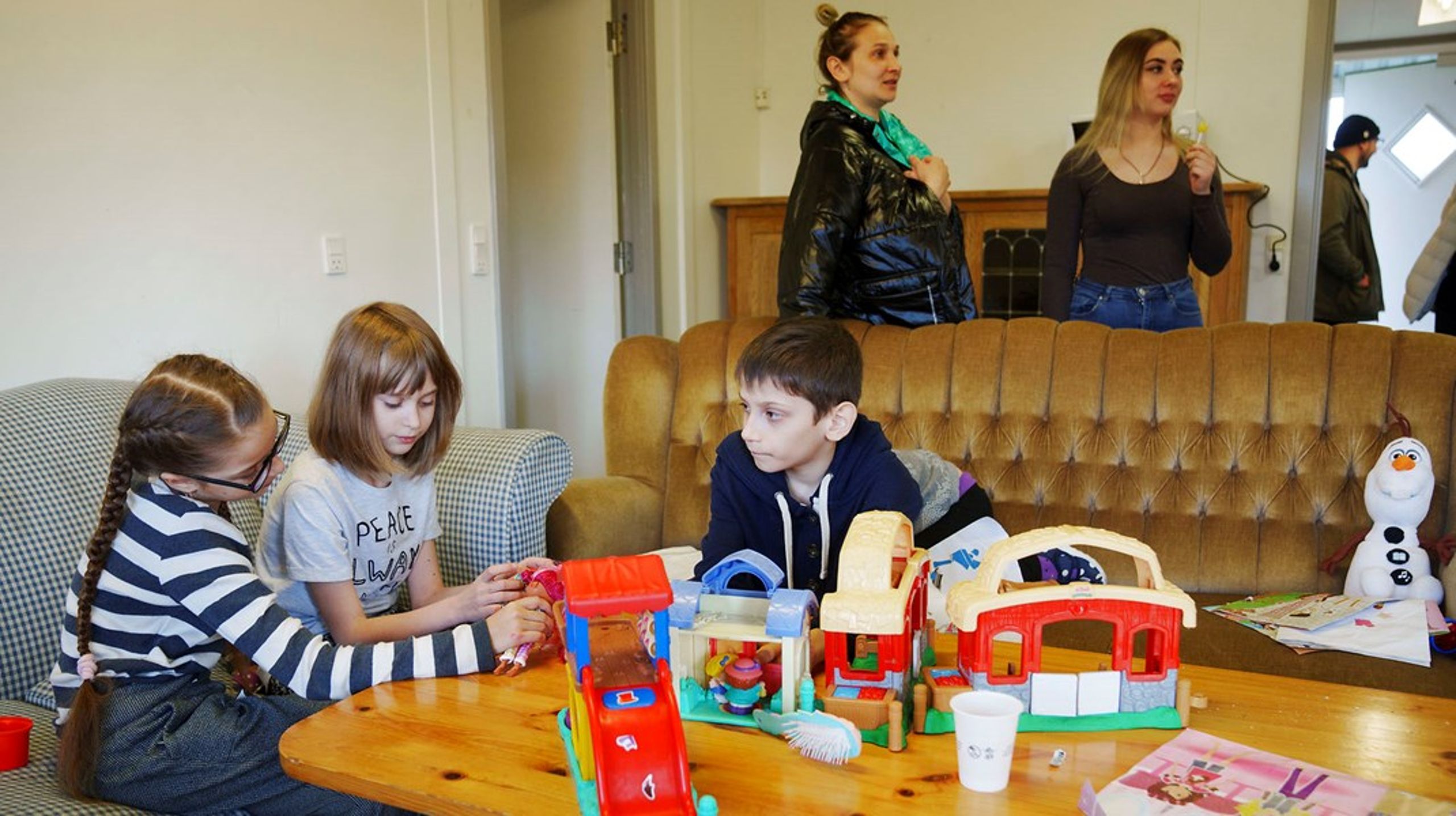 Kommunerne får stor frihed til selv at tilrettelægge pasnings- og skoletilbud til ukrainske børn ud fra lokale prioriteringer og behov.<br>