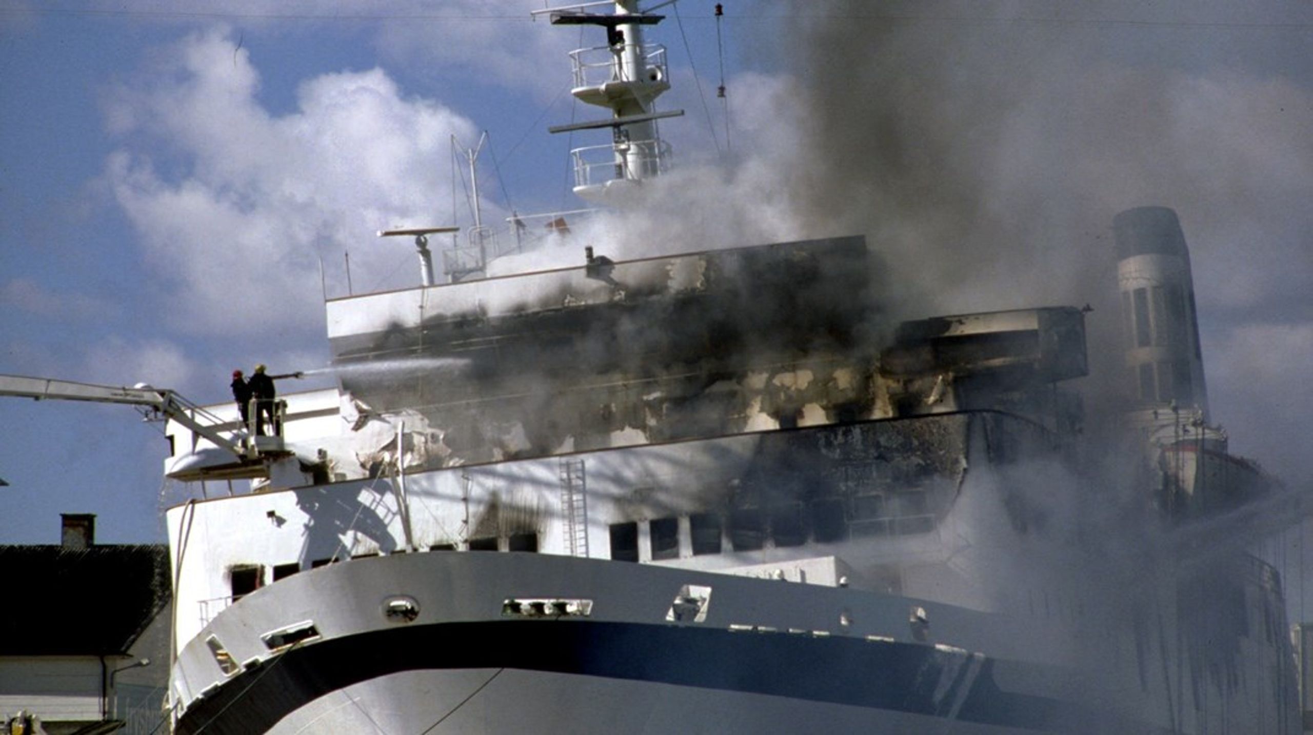 Natten til den 7. april 1990 blev færgen Scandinavian Star ramt af flere brande, der kostede 159 mennesker livet.