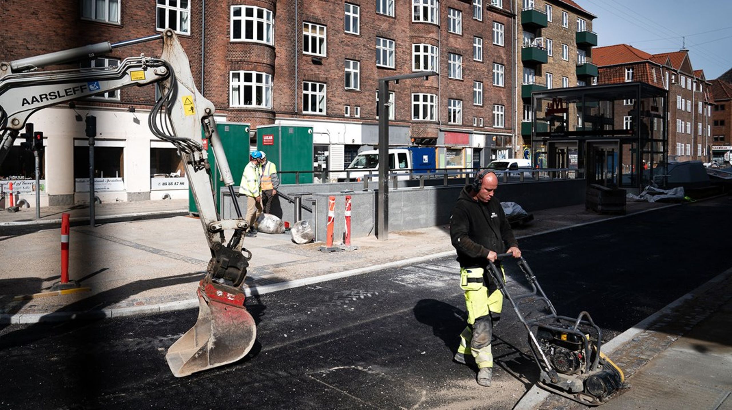 Sammen med Metroselskabet, By &amp; Havn og Hofor er Københavns Kommune formodentlig den største CO2-udleder i Danmark, skriver&nbsp;Helena Udsen, Ejvind Spence og Anders Jørn Jensen.<br>
