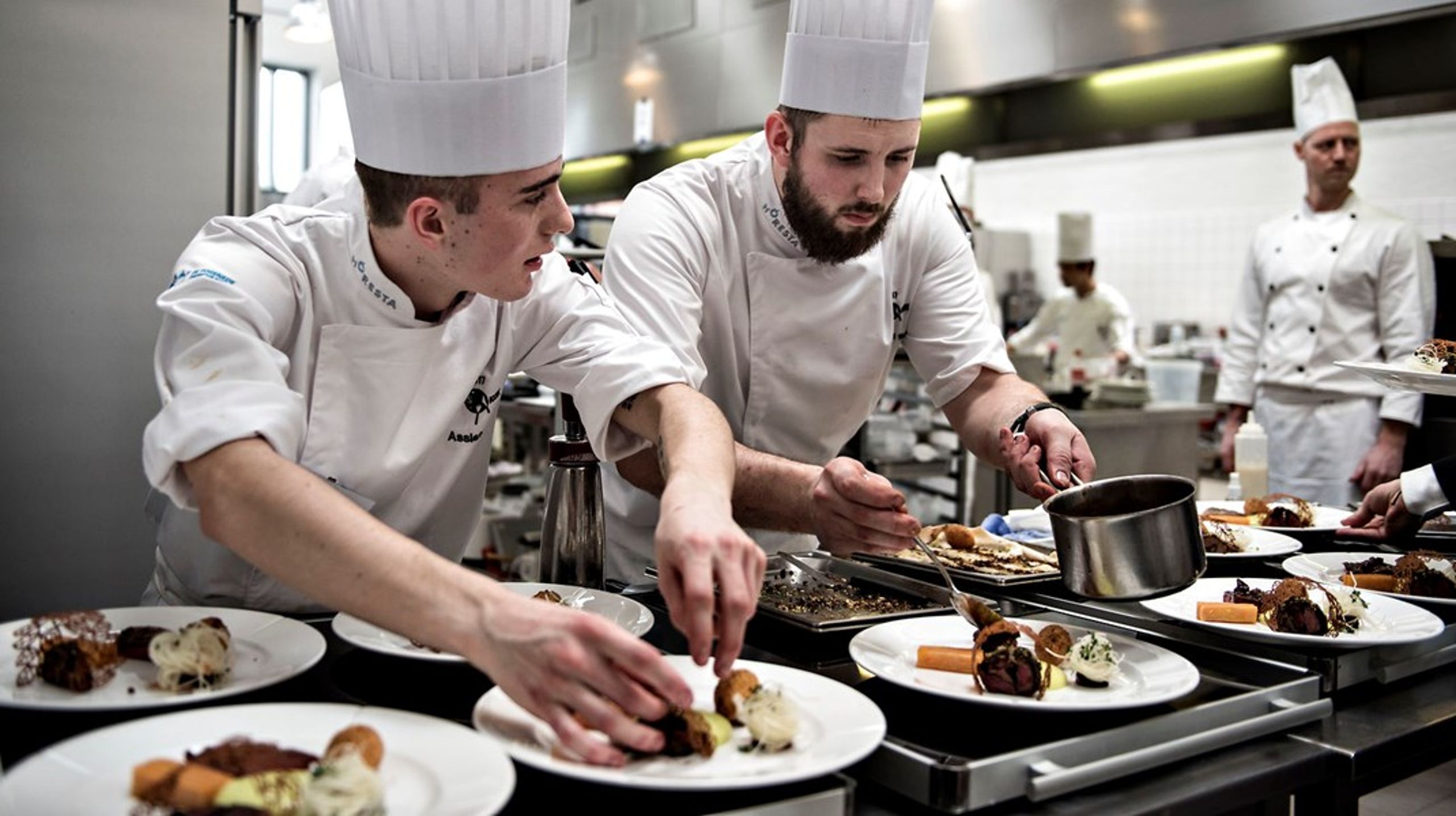 Restaurationsbranchen - og dens uddannelser - er ikke attraktive nok for unge mennesker, skriver Kasper Fogh Hansen.