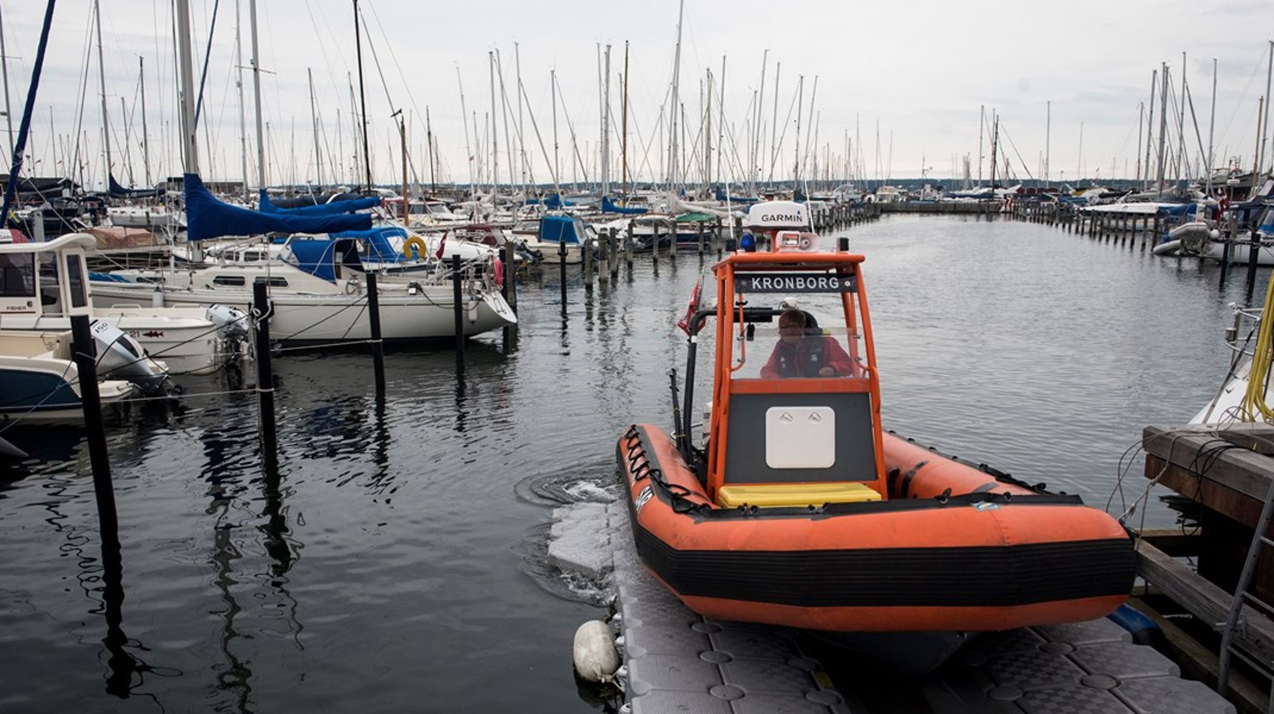 For mange drukneulykker sker i danske havne, mener transportminister Trine Bramsen (S).