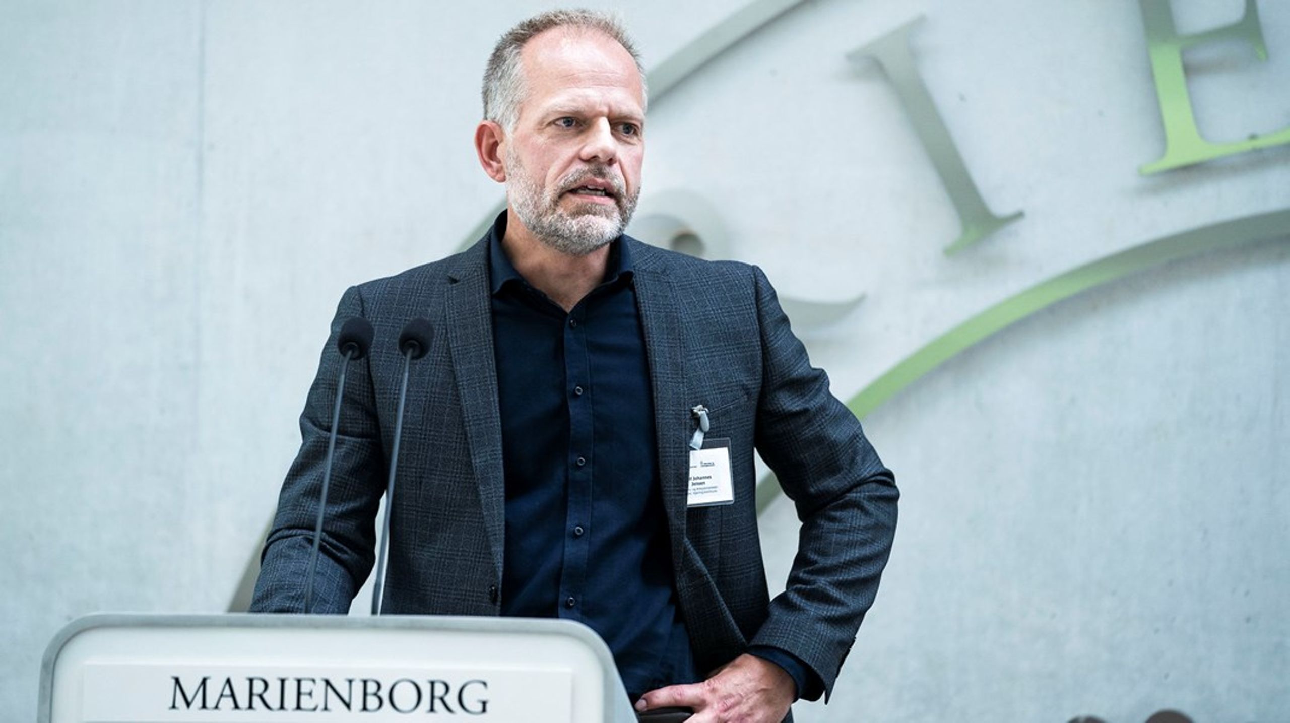 Leif Johannes Jensen har en fortid som kaptajn i Forsvaret og har gennem mere end et årti været økonomi- og arbejdsmarkedsdirektør i Hjørring Kommune. Nu bliver han kommunaldirektør samme sted.