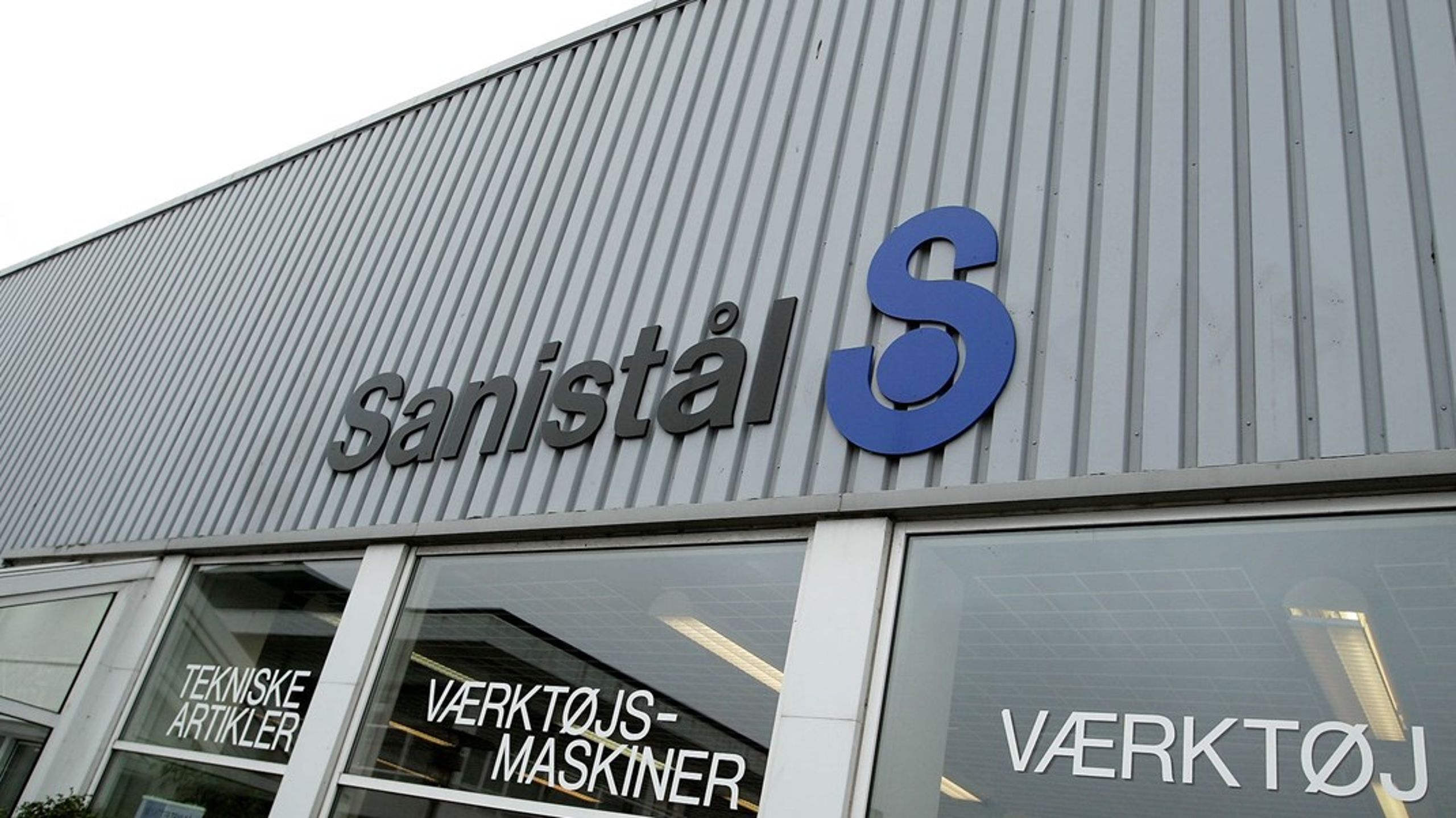 Sanistål og Ahlsell afventer stadig godkendelse af ejerskiftet.