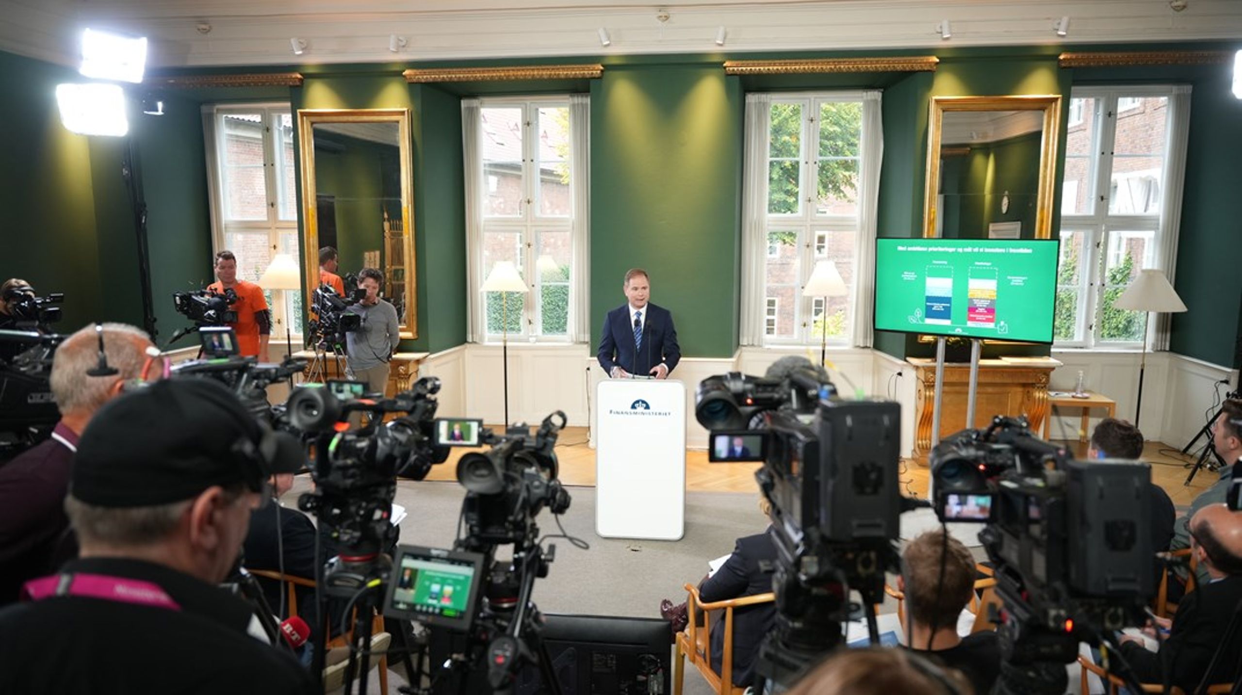 Der blevet lover reformer i stor stil, da Nicolai Wammen (S) fredag præsenterede regeringens 2030-plan.