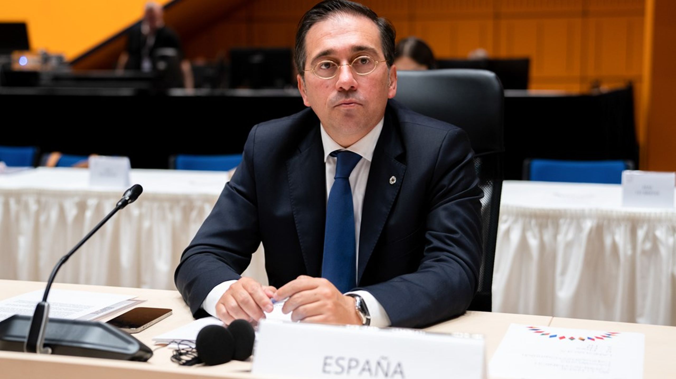 Ideen om sende asylansøgere til Rwanda er "ikke europæisk", mener den spanske udenrigsminister, José Manuel Albares Bueno.