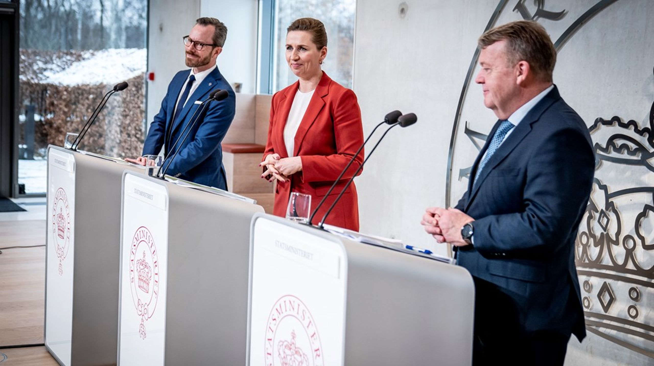 "Der vil stadig være arbejdsudbudsreformer, jeg vil være imod," sagde Mette Frederiksen (S), da hun tirsdag præsenterede sit nye regeringsgrundlag på Marienborg med Jakob Ellemann-Jensen (V) og Lars Løkke Rasmussen (M).