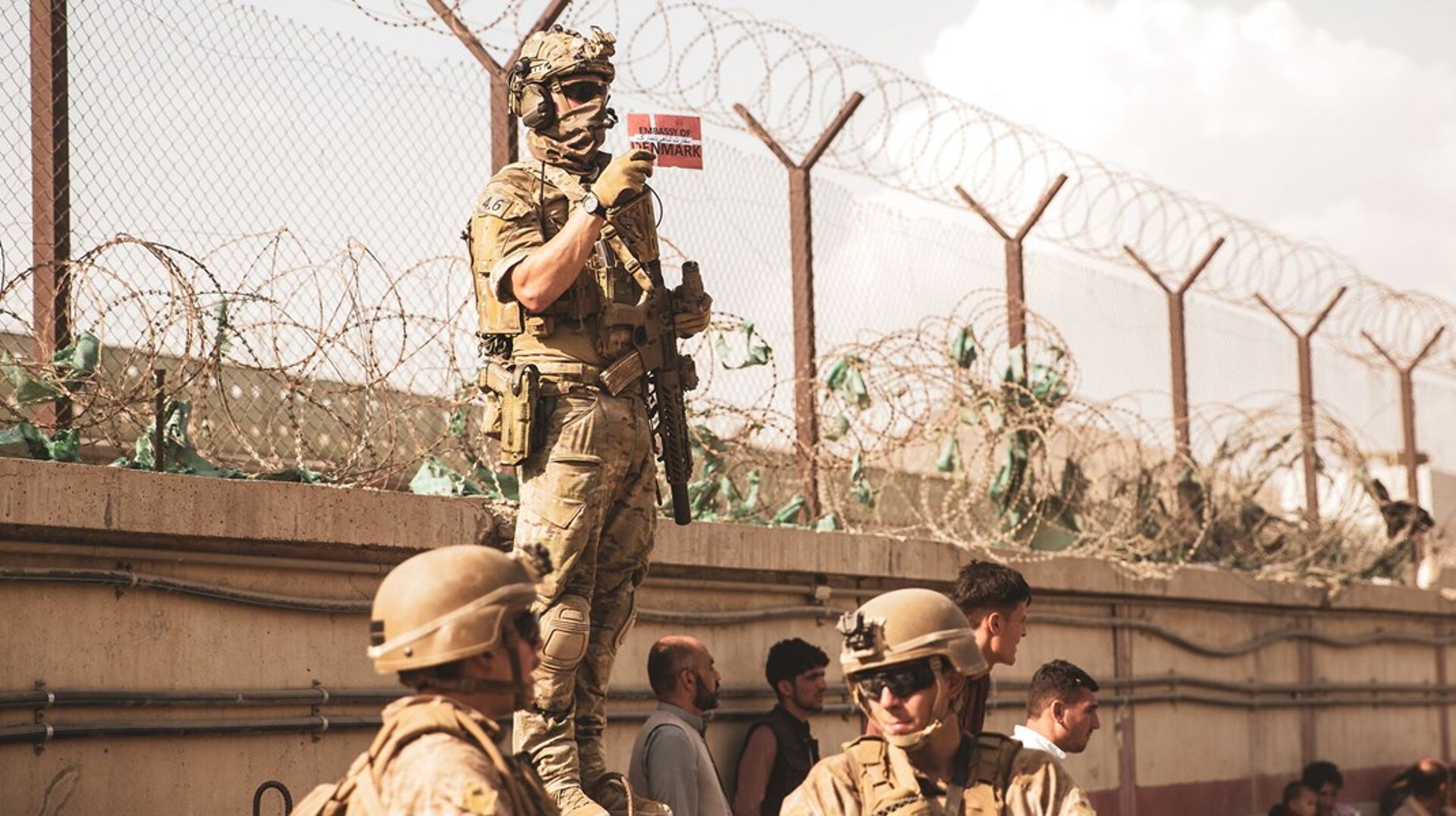 Danske soldater foran Kabul-lufthavn 21. august 2021.