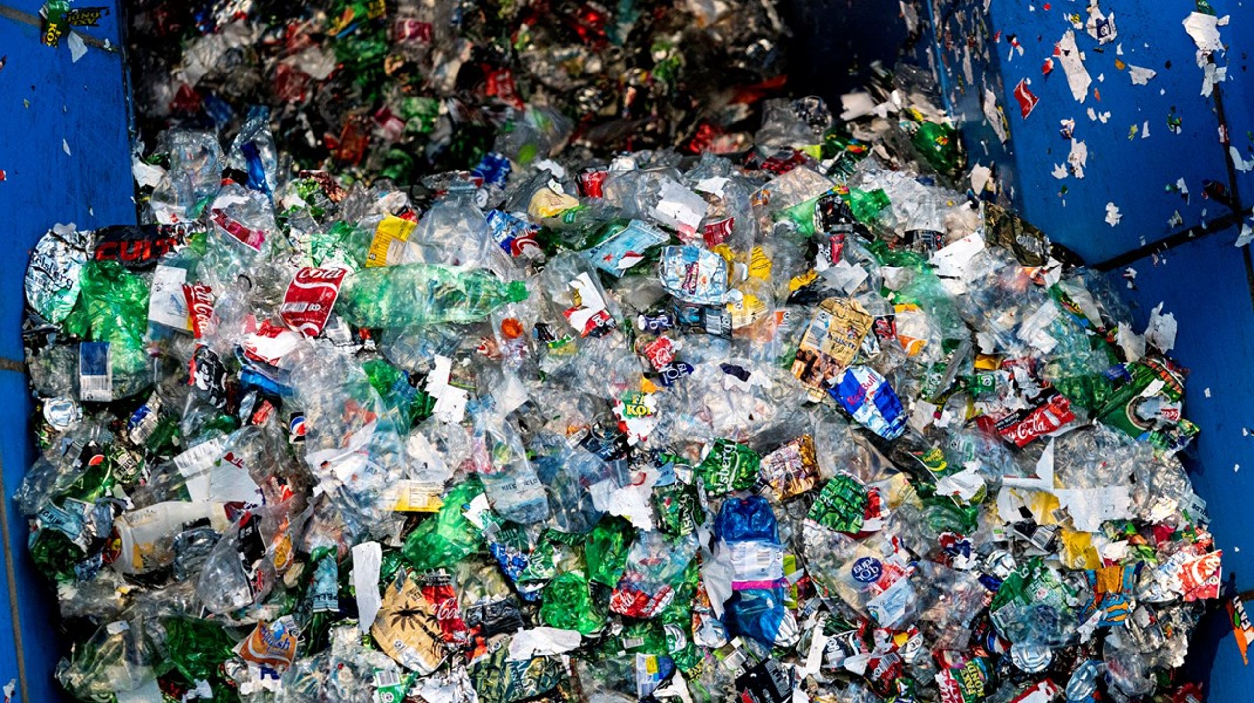 Vi skal blive bedre til at genanvende plastik, hvis vi skal leve op til de nye EU-krav om fremtidens emballage, skriver Karin Klitgaard.
