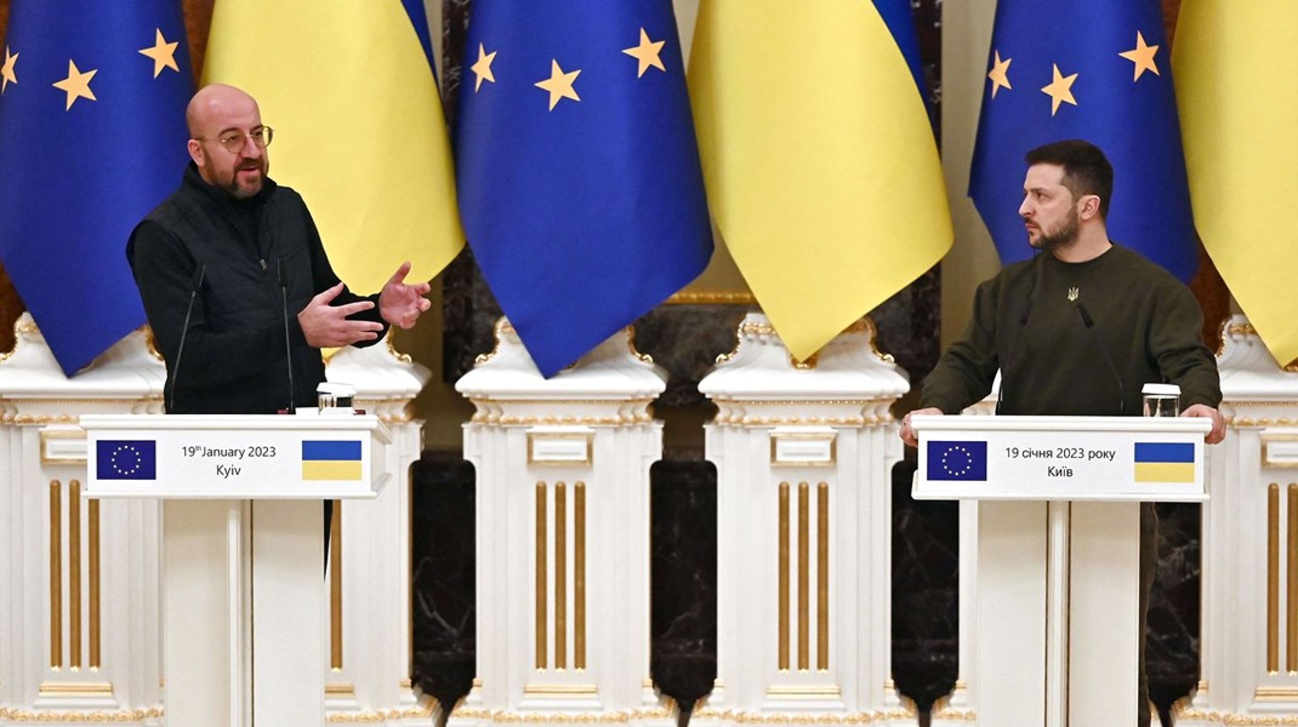 Tidligere i januar&nbsp;var EU-formanden for Det Europæiske Råd, Charles Michel, i Kyiv. Nu kommer han igen sammen med EU-kommissionsformand Ursula von der Leyen til det første officielle EU-Ukraine-topmøde siden krigens start.