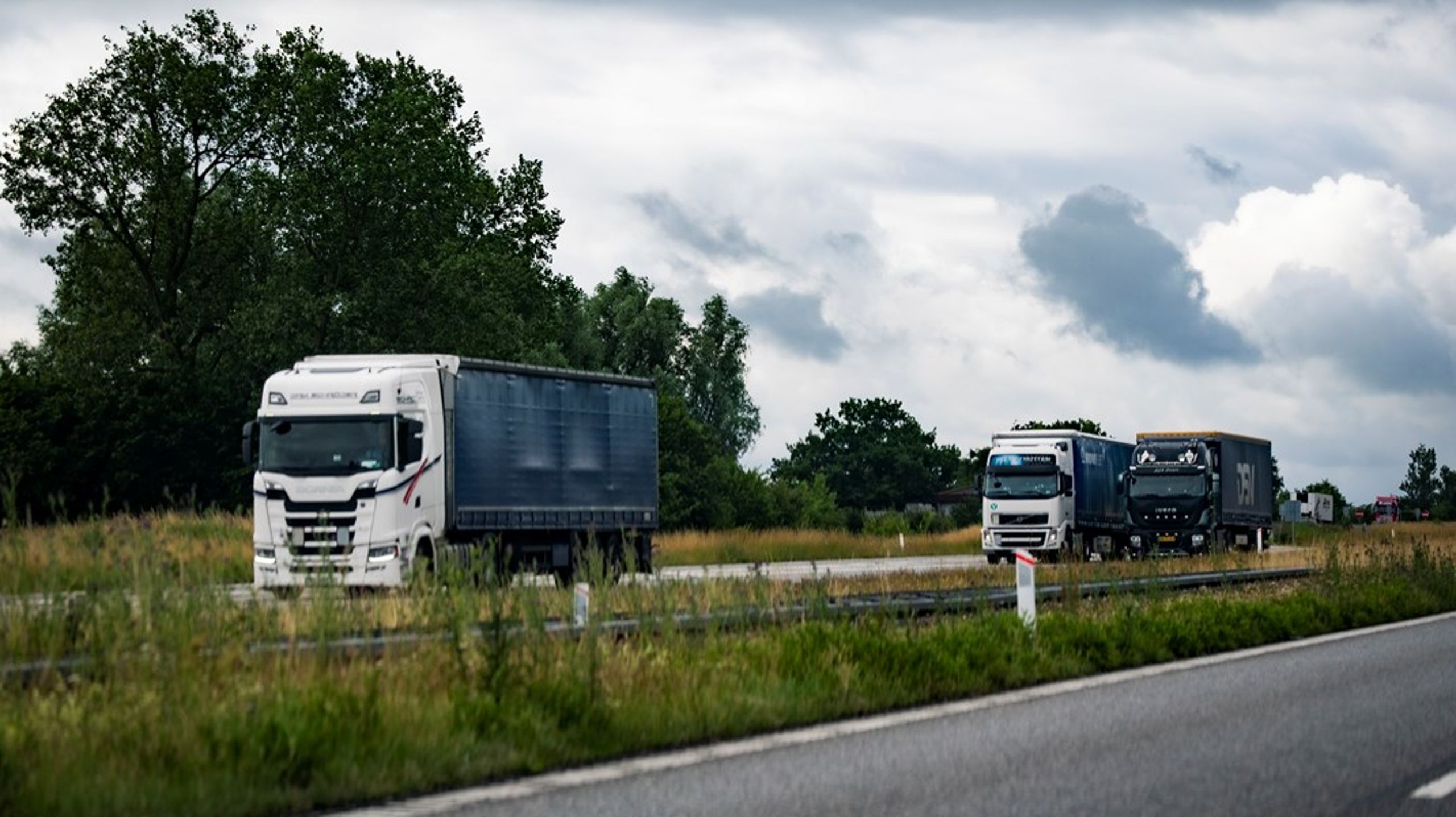 Den nye kilometerbaserede vejafgift på lastbiltrafik vil&nbsp;kun have en begrænset effekt på trængsel på vejene og CO2-udledningen fra transportsektoren, skriver Hans Kristian Skibby.