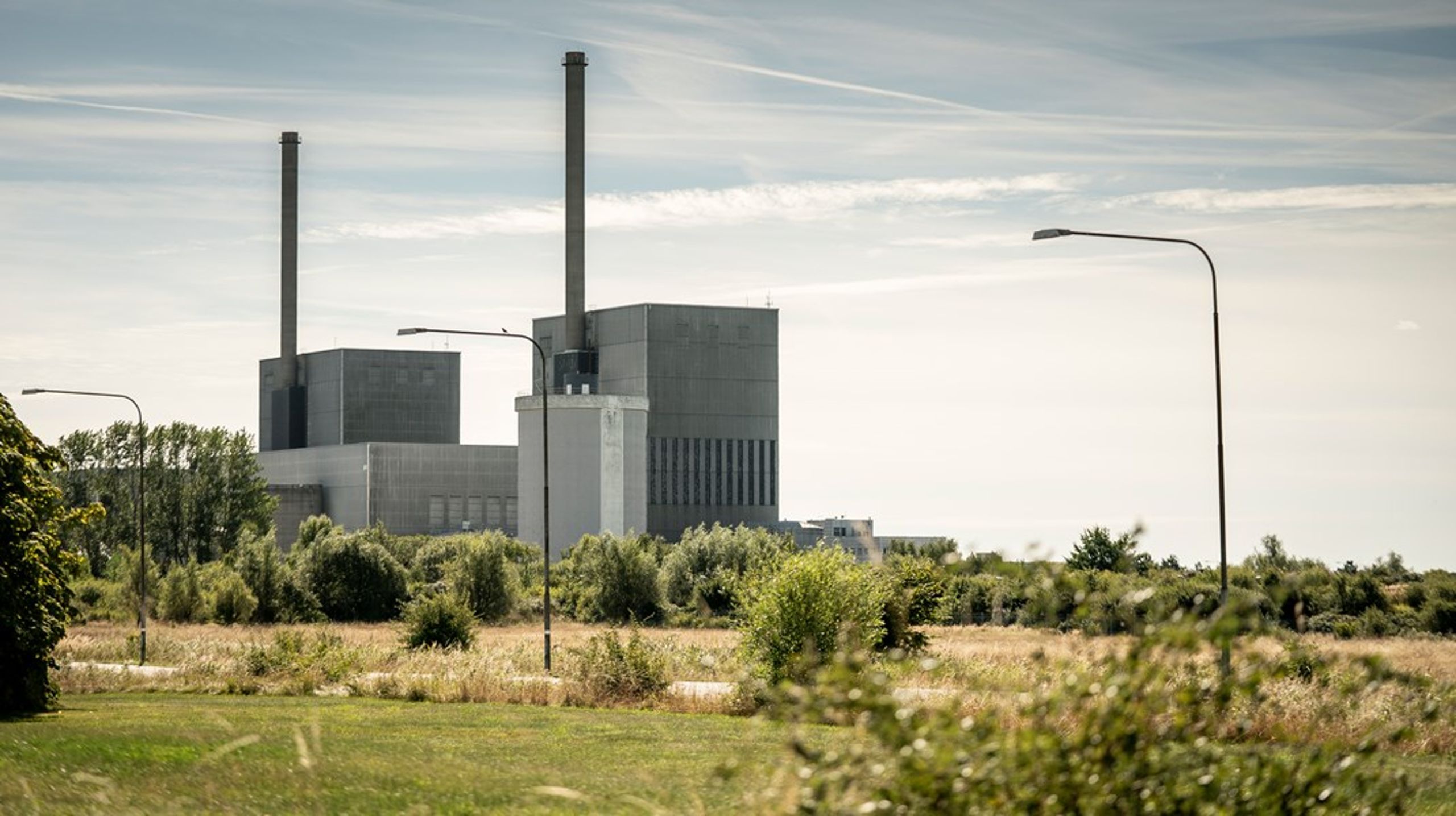 I et led på at sikre et energimiks uden emissioner, bør man investere i nye atomkraftværker, blandt andet også i Danmark, skriver tre skandinaviske forskere.&nbsp;