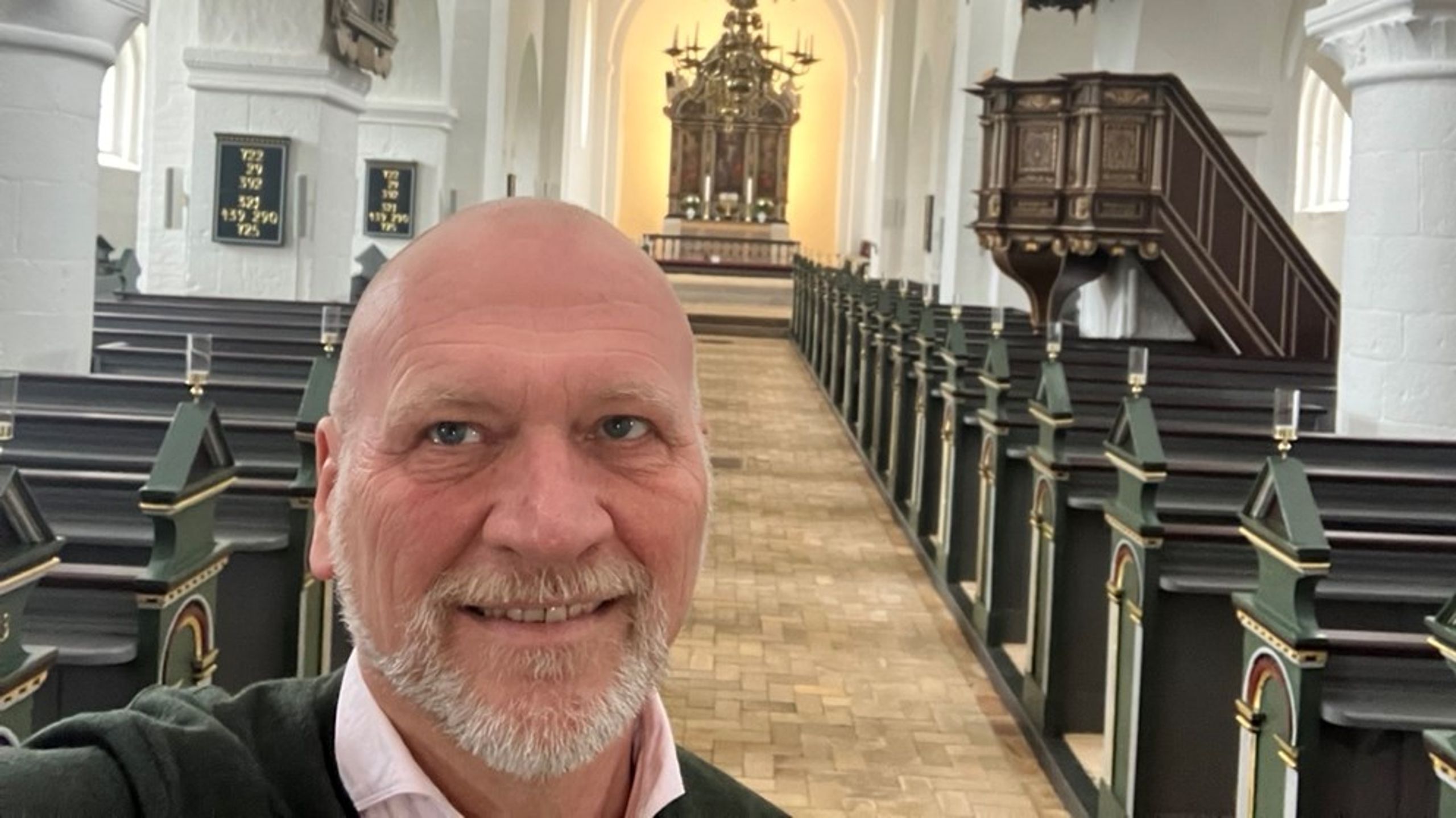 Kulturudvekslinger med blandt andre Kongehuset er nu skiftet ud med prædikener for 58-årige Søren Krogh. Her fra Vestervig Kirke i det sydlige Thy. Kirken er Nordens største landsbykirke.