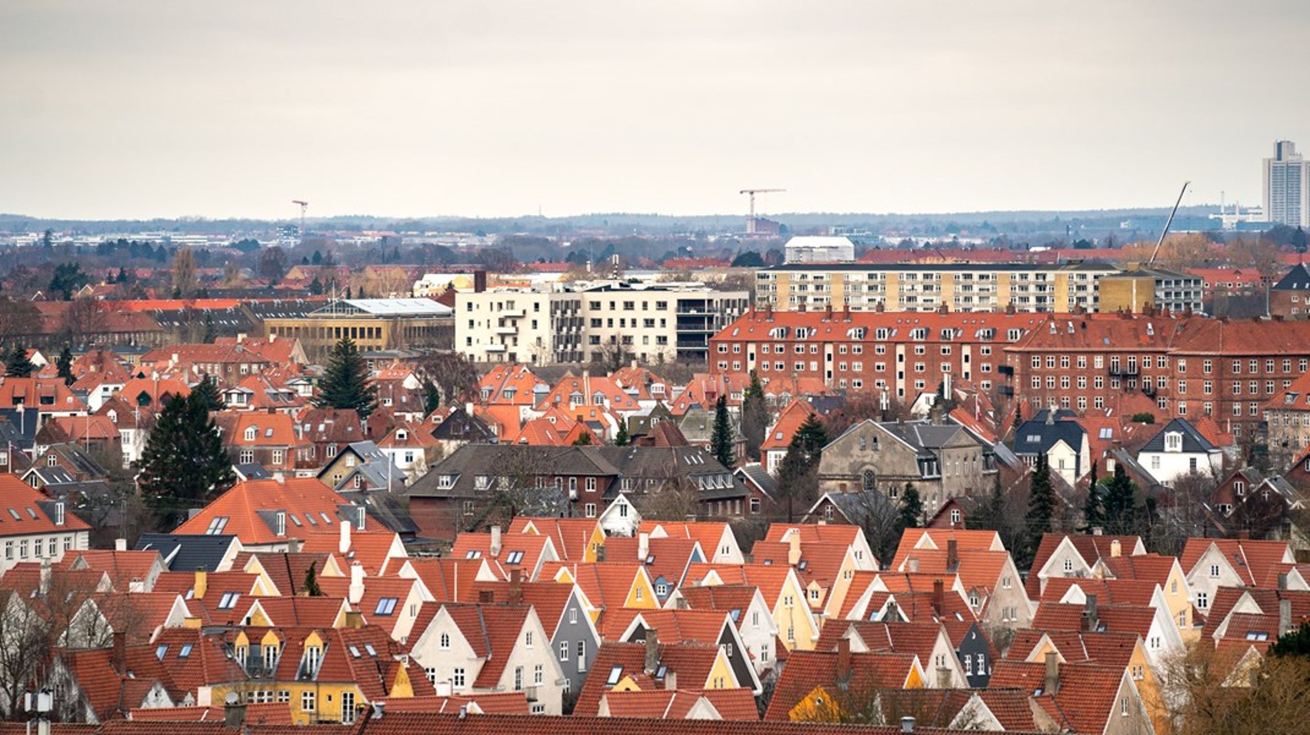 I København er problemerne med ophobning af sager i huslejenævnet så alvorlige, at vi tre gange på to år har måttet finde ekstra finansiering til vores huslejenævn, skriver Frederik W. Kronborg.
