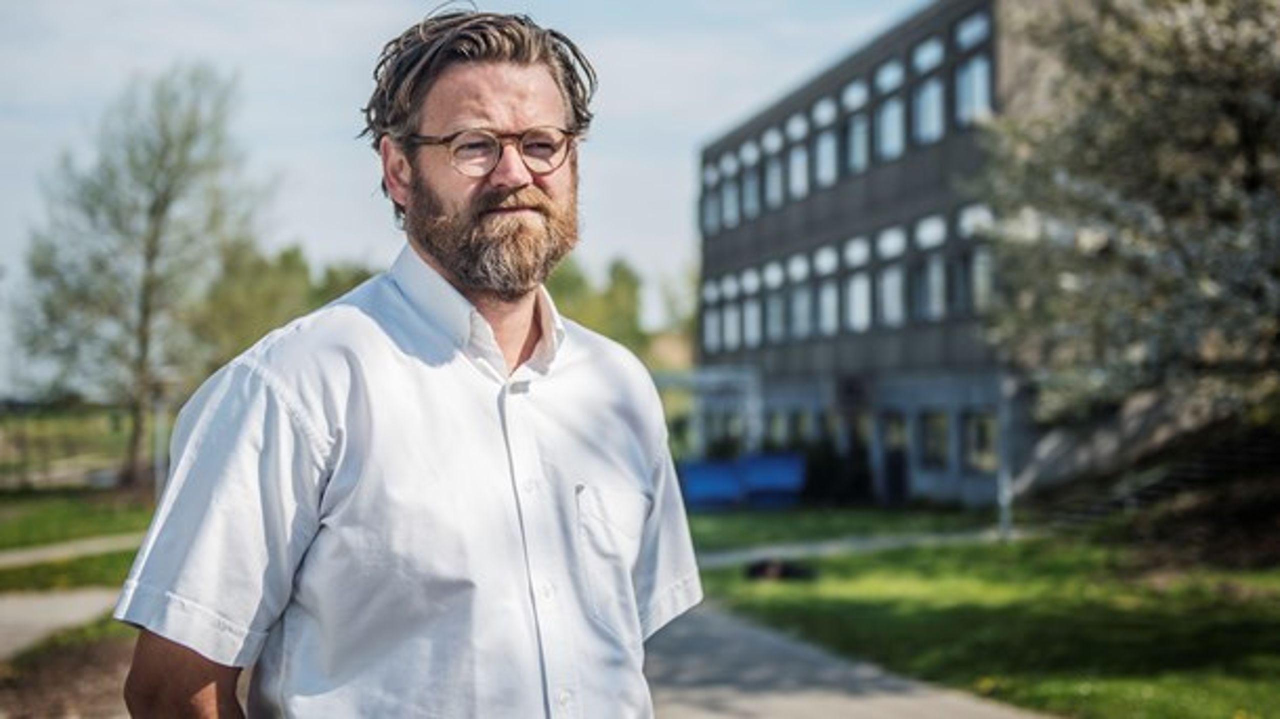 Rasmus Willig er højskoleforstander, medstifter og forperson for Andelsgaarde og medlem i Det Etiske Råd.<br>