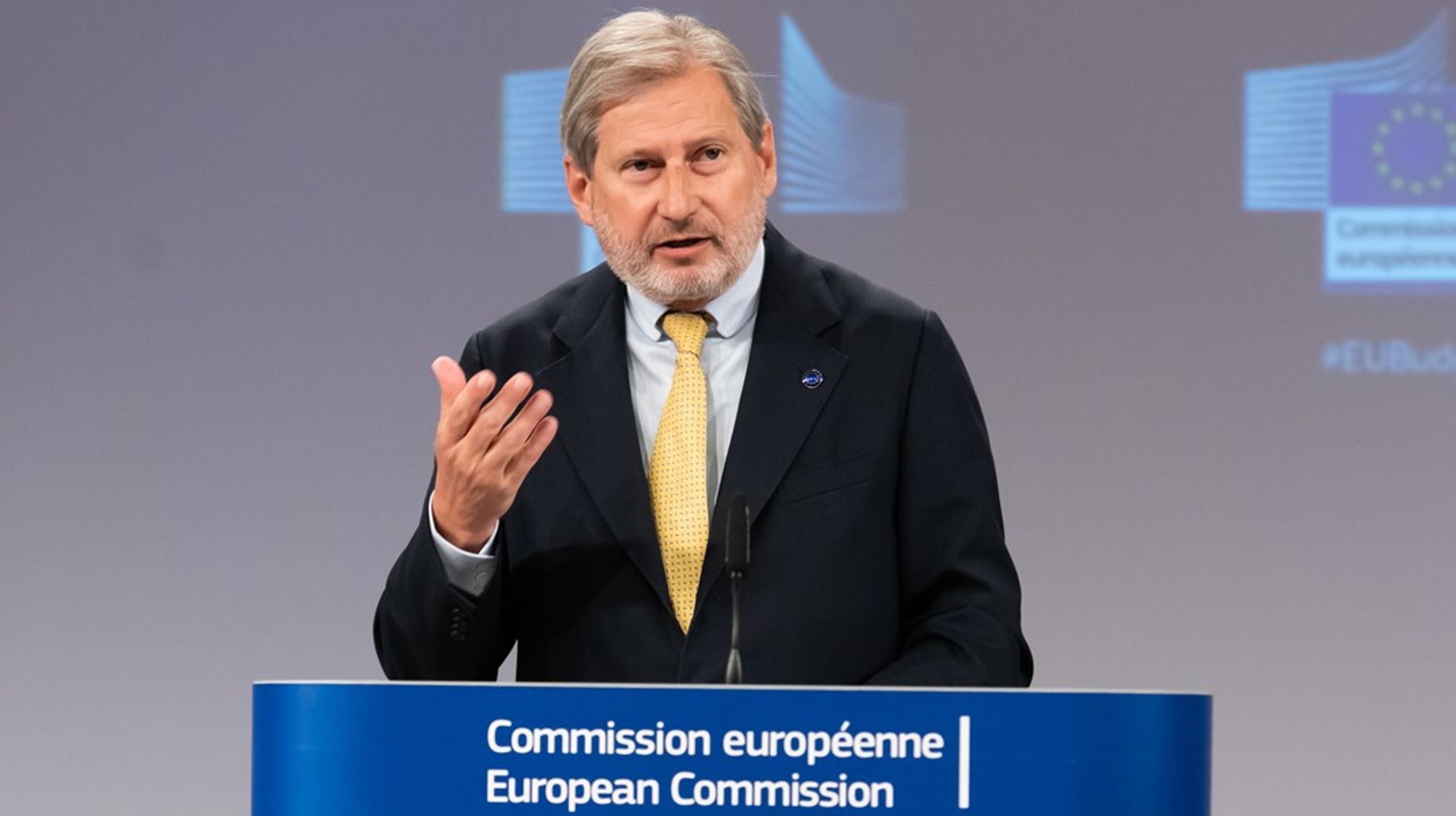 EU's budgetkommissær, Johannes Hahn, vil have EU-landene til at spytte mere i fælleskassen.
