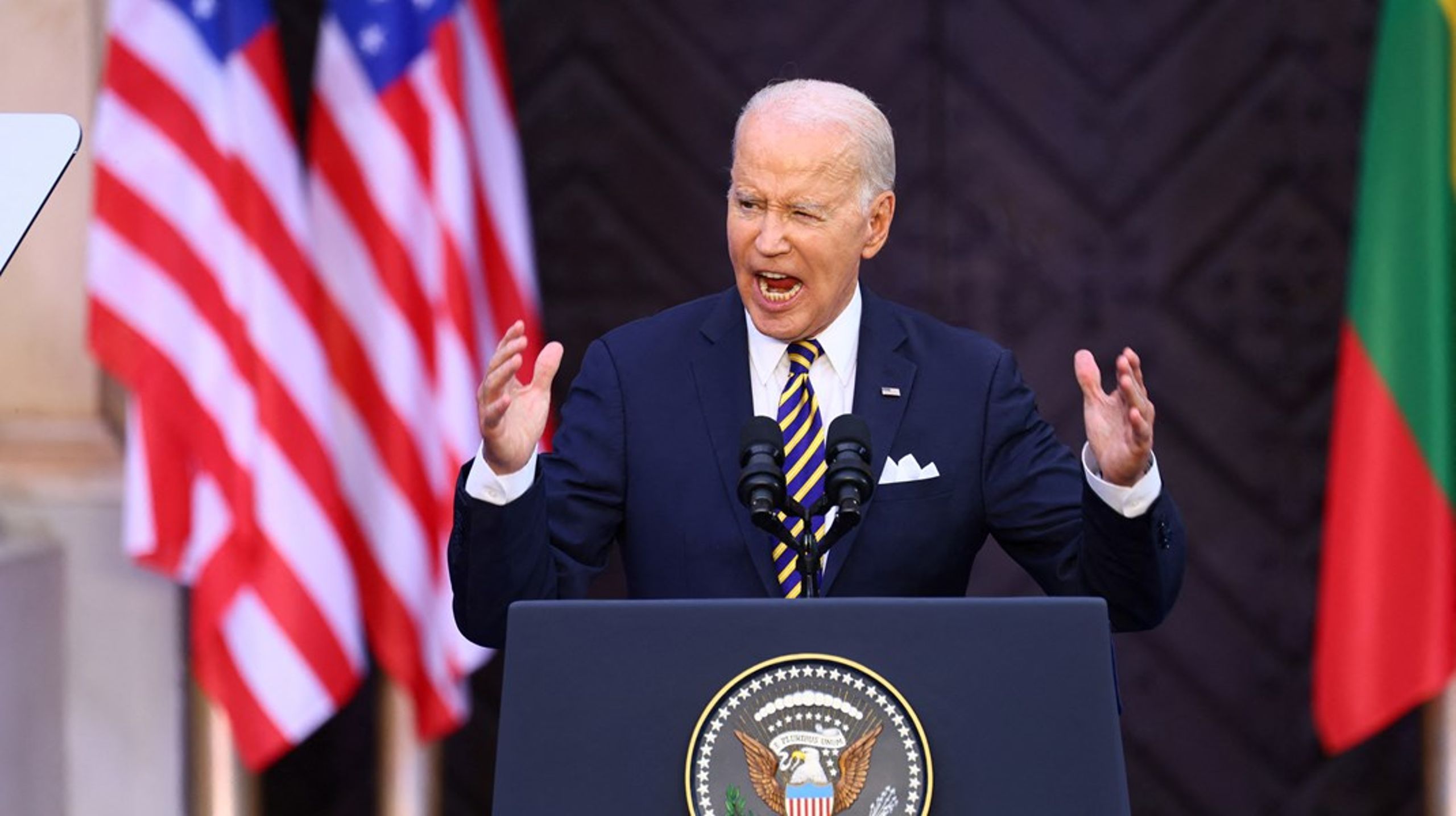 Selvom Joe Biden virkede rolig og afdæmpet, da han talte til litauerne, fik han alligevel ild i øjnene på et særligt tidspunkt i talen.