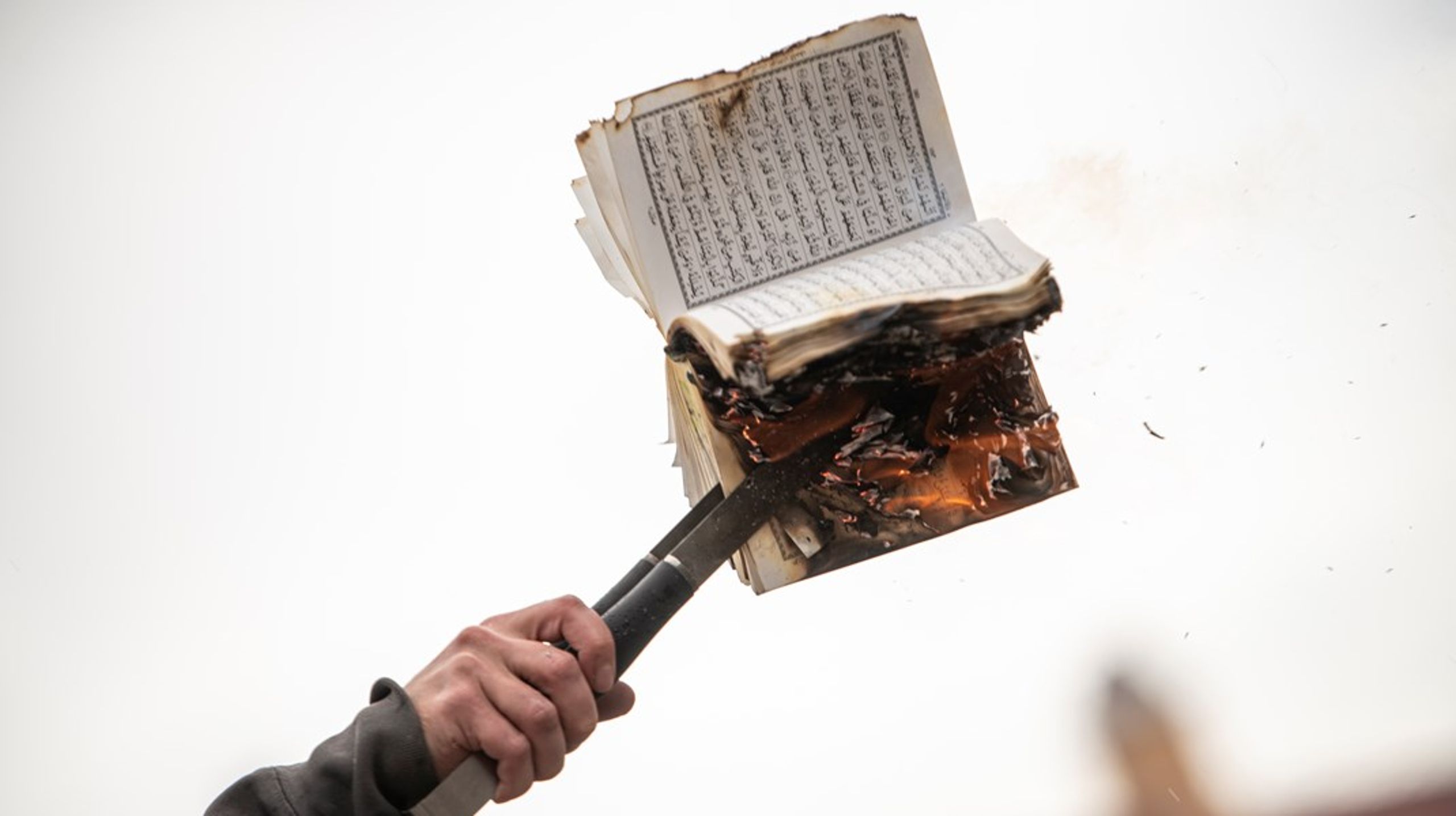 Hvad der frustrerer mig mest ved koranafbrændingerne og disse foredrag om ytringsfriheden betydning er, at det jo for fanden (undskyld!) er helt ligegyldigt, skriver&nbsp;David Sausdal.