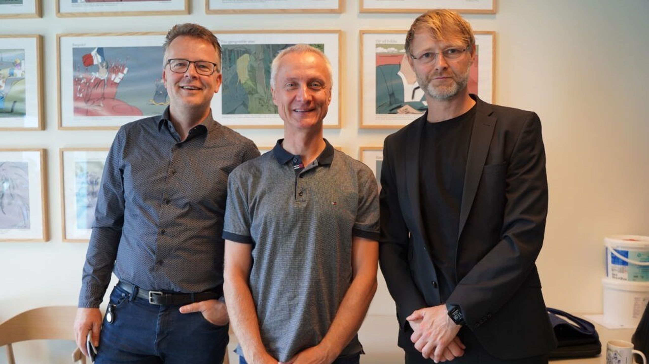 Thomas Ploug (tv.) har sammen med Thomas B. Moeslund (midten) og Jeppe Agger Nielsen (th.) fået tildelt 24 millioner kroner til at undersøge, hvordan AI kan bruges værdiskabende og ansvarligt.