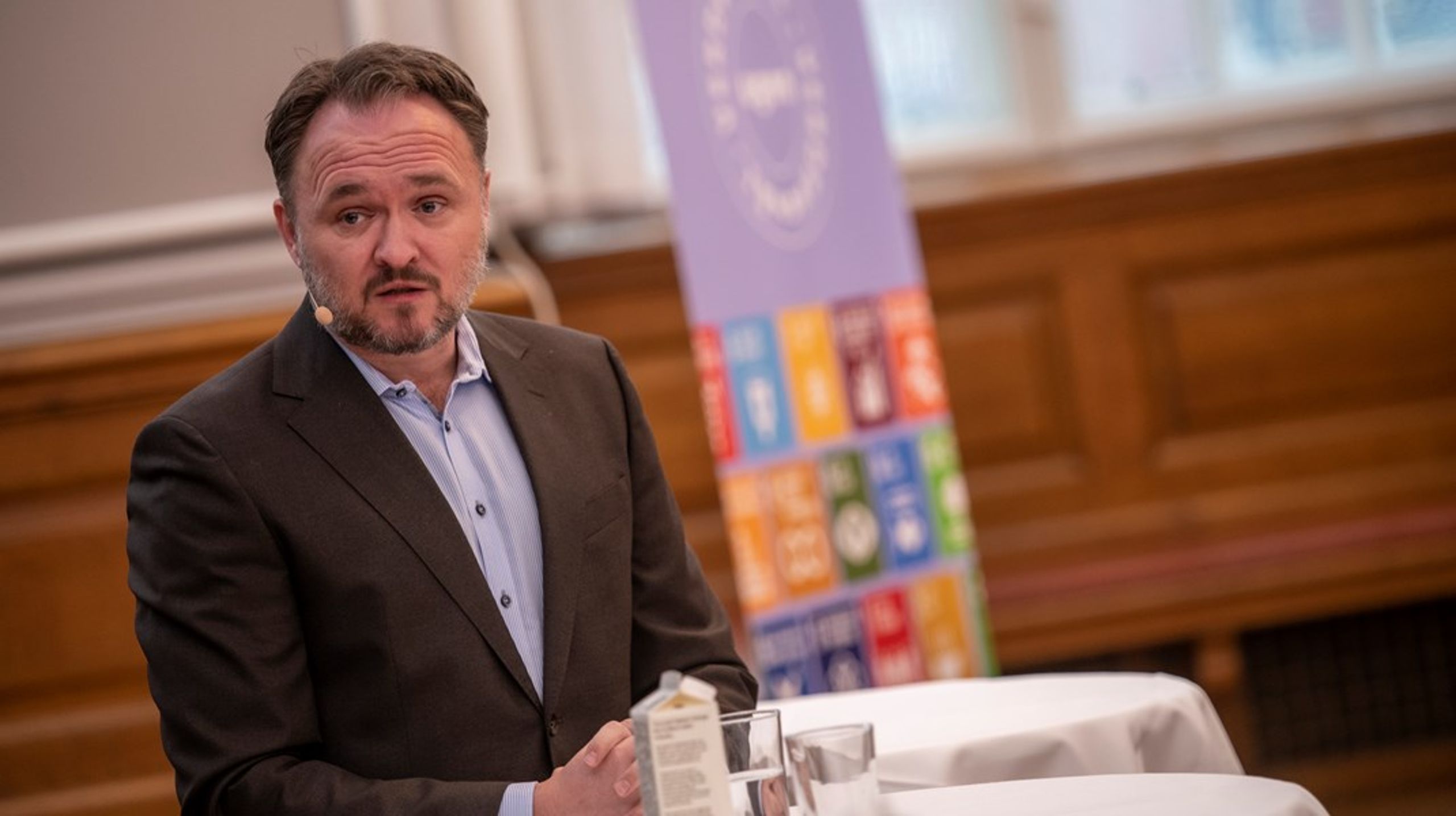 Udviklingsminister Dan Jørgensen siger, at han er indstillet på at gøre det kommende SDG Summit til en succes, men det skorter på handling, skriver Sara Læssøe.<br>