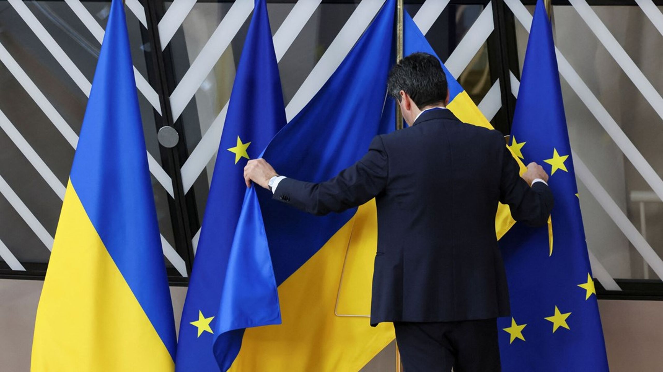 Hvis så stort og fattigt et land som Ukraine kommer med i Unionen, skal EU kunne fungere på nye måder.