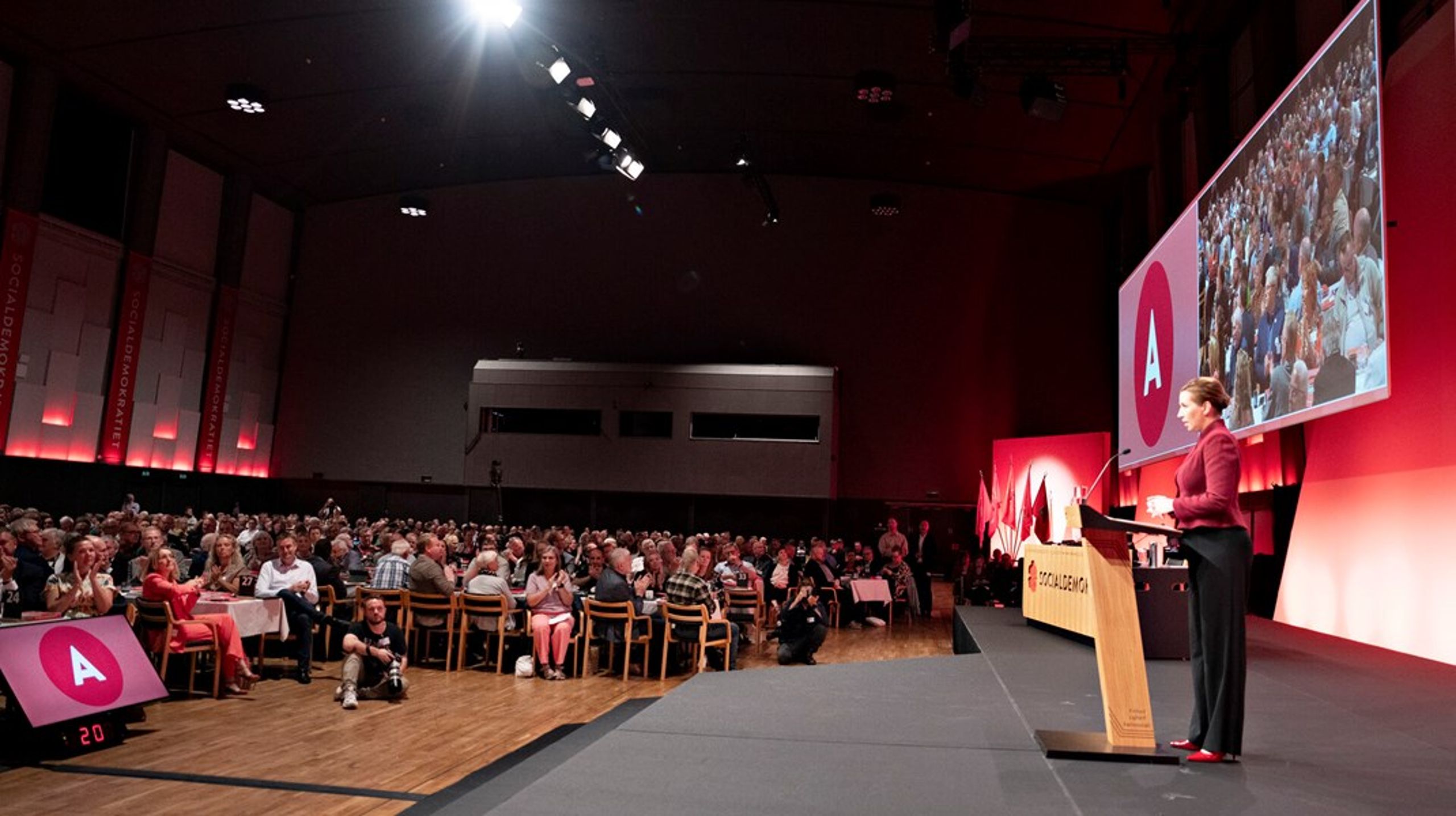 Statsminister og S-formand Mette Frederiksen svarede på kritik af bebudede skattelettelser i sin tale til Socialdemokratiets landsmøde i Aalborg.