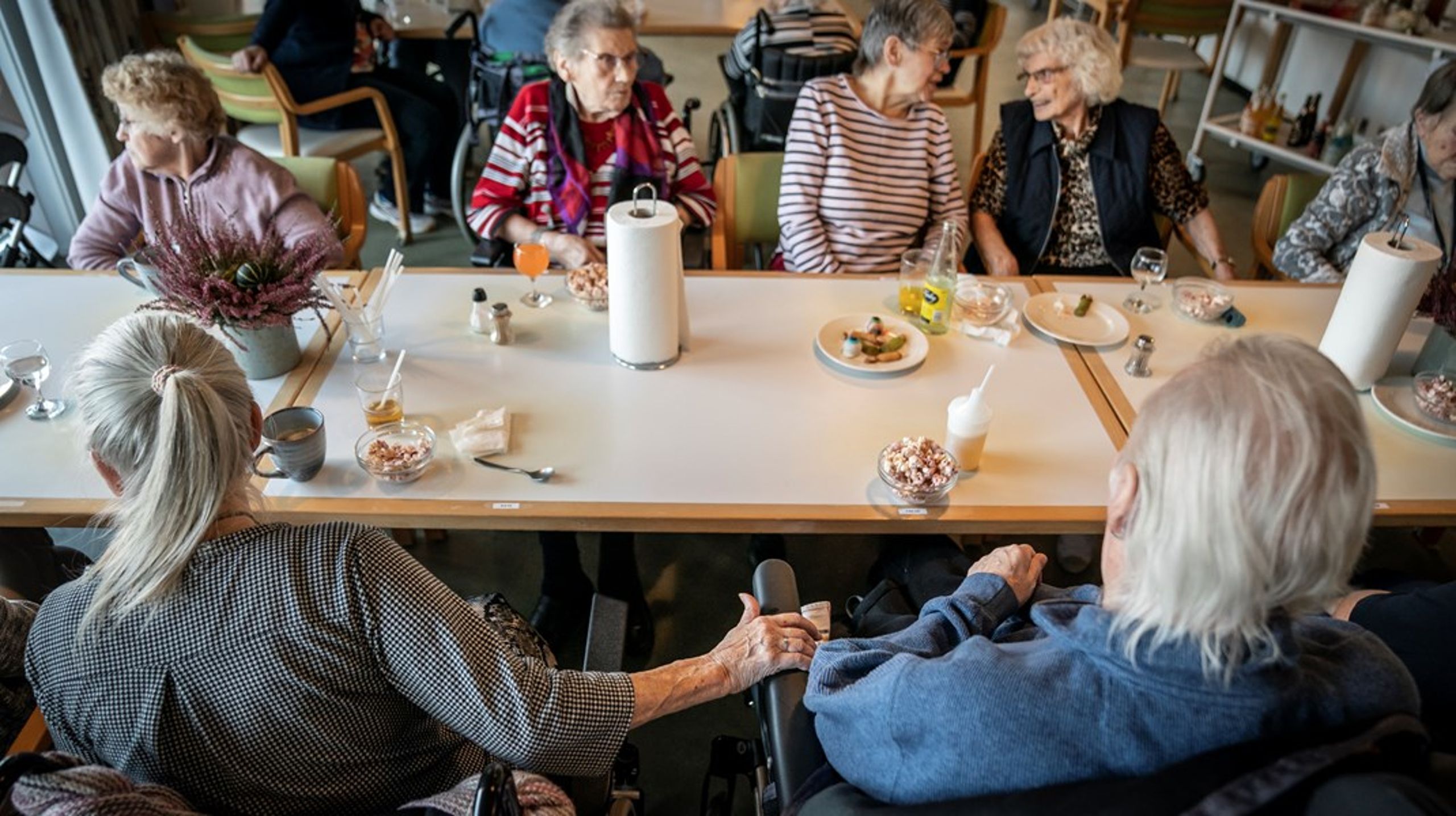 Fremtidens ældrepleje skal sikre, at alderdommen bliver en tid med værdighed og livsnyderi, skriver Tim Christensen.