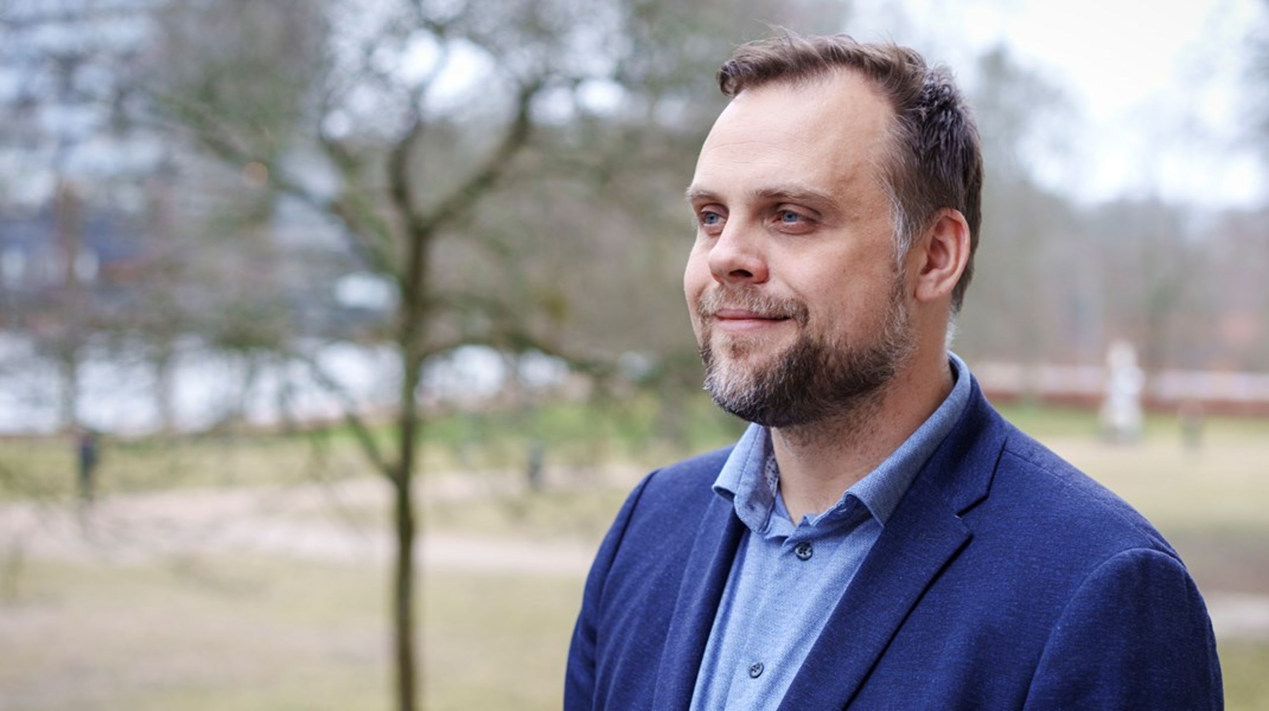Borgmester i Halsnæs Kommune, Steffen Jensen, trækker stikket for en periode på tre uger, som skyldes overbelastning.